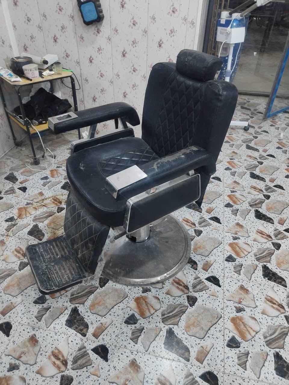 سلام عليكم كرسي حلاقه شبح للبيع لستفسار عل خاص او عل رقم *********** مكاني 7كيلو
