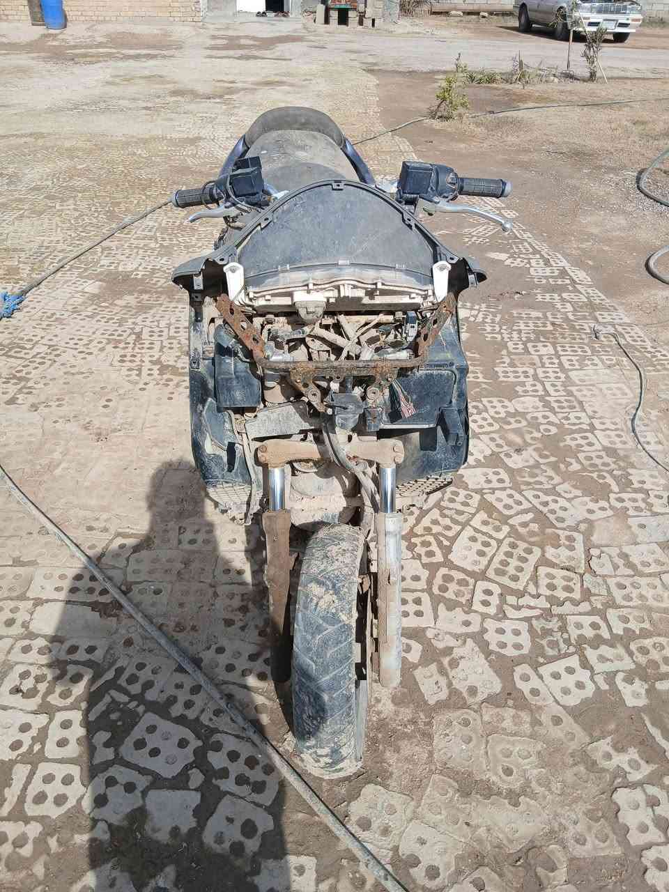 السلام عليكم ورحمة  دراجة فورزة08 لبيع  بغداد المعامل  كوم حديد  ***********
