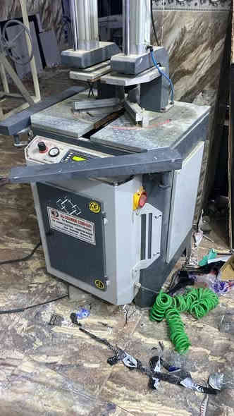 كاويه بي بي سي للبيع سعر ١٢ورقه للاستفسار الاتصال على *********** إستخدام سنة و٤ أشهر
