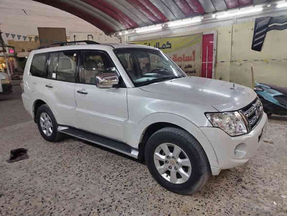 السلام عليكم باجيرو موديل 2014 
السعر 180 ورقة وبية مجال حك الجية 
فول مواصفات حبتور 
مكفولة كفالة عامة من الصبغ والتبديل والبارد 
كير و المكينة مكفول 
رقم بغداد /بأسمي
مكينة 3500
بية منظومة غاز 
مواصفات /فتحه/كشنات جلد /تبريد ثلج  3 قطع
تحكم ستيرن/شاشة و كامره و دمام
لايت زنون/مري شفط/تاير تخم جديد 
باتري جديد/صدر امامي خلفي جديد 
مكان بغداد الدوره حي الصحه 
رقم هاتف ***********
