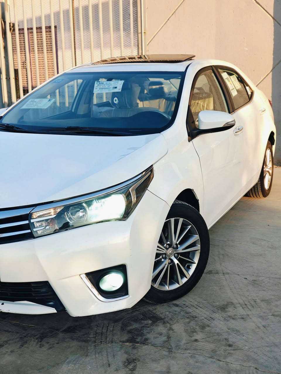 سلام عليكم
كورلا خليجي 
شركه SAS
موديل 2014
فول موصفات 
بيها كرده بصفحه العبري ومصبوغه الصفحه 
 (بدون دواخل) (بدون ايرباك)
السونار مرفق مع المنشور 
وباقي السياره مكفوله 
من ضربه وصبغ وتبديل 
الموصفات GL_i
حساسات 
فتحه سقف 
بصمه 
بصمه ابواب 
ويل كب 
اشاير ب المري 
تحكم استيرن 
تخم تاير 
تبريد ثلج 
ماشيه 150 
حجم المكينه 2000
گير ومكينه خير من الله مكفولات 
لايت زنون بعد بيها هواي موصفات 
رقم بغداد
رقم جديد 
هزه جديده 
تحويل مباشر 
السياره جاهزه مابيها كل نقص 
مكاني بغداد 
ه‍ ***********
