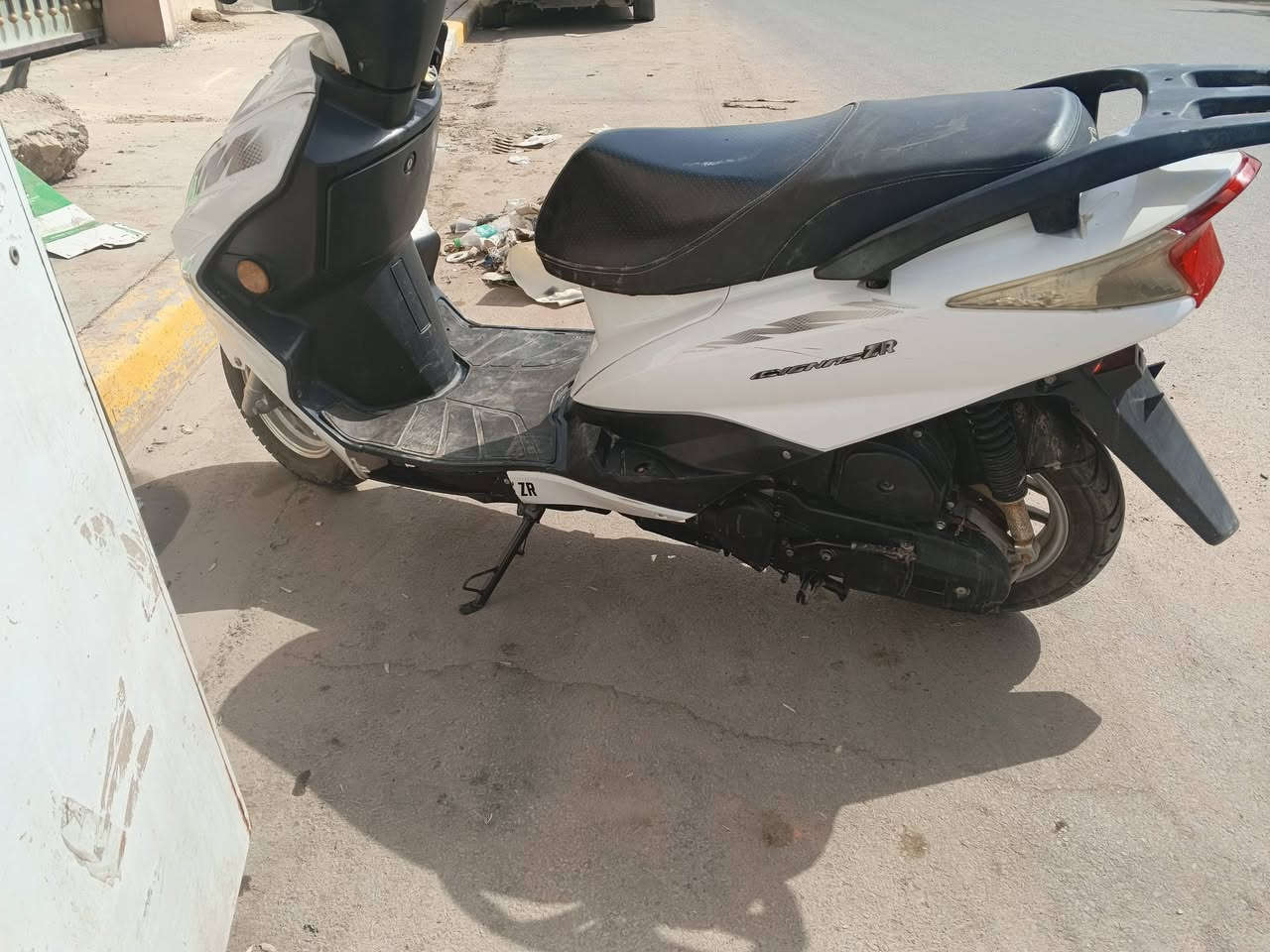 سلام عليكم
سكنز موديل 2024
مكفوله 
مكينه ما مفتوحه
كله شغاله
مكاني سده الهنديه 
سعر 400 الف
***********
