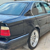 بي ام دبليو ٥٢٠i • ١٩٩١ • ٢٤٠٠٠٠ كم