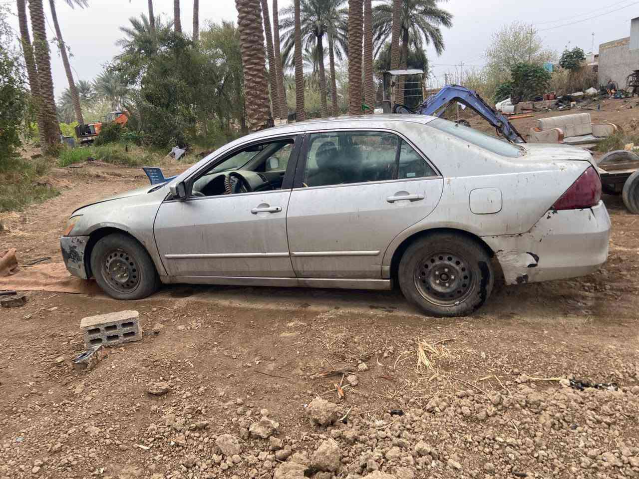 هوندا اكورد موديل 9 توم رقم سلمانيه  بيعك كوم حديد سعره 35ورقه وبيه مجال***********
