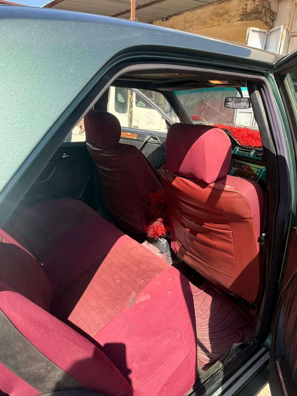 مارسيدس للبيع مكلف بل نشر رقم صاحبه***********
