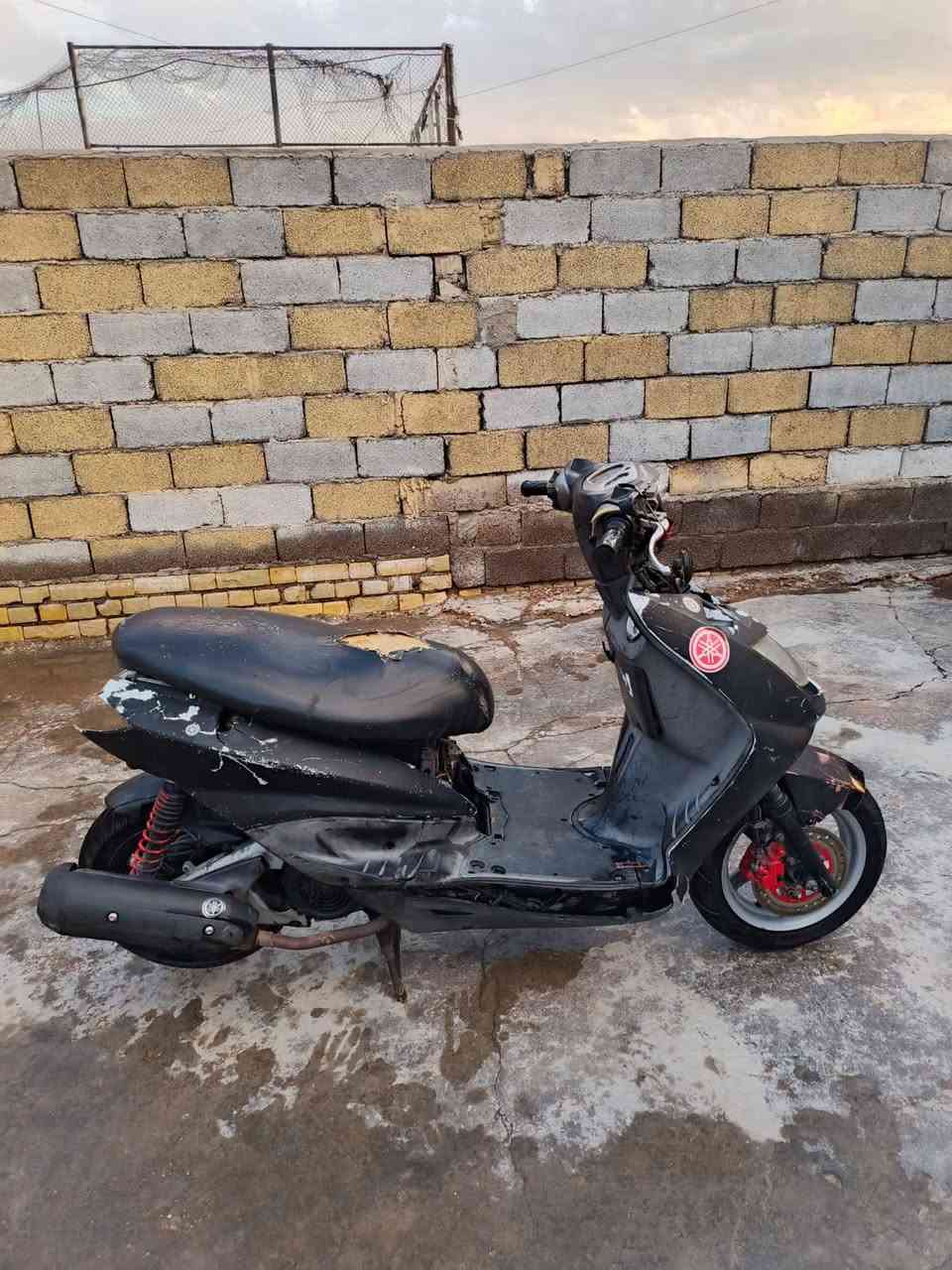 السلام عليكم
دراجة سكنس نثية 140
تشتغل نكرة سلف كهربائيات شغالة
مزود كلج خلفي رياضي
السعر : 275 وبيها مجال
العنوان بغداد العبيدي 
رقم الهاتف ***********
