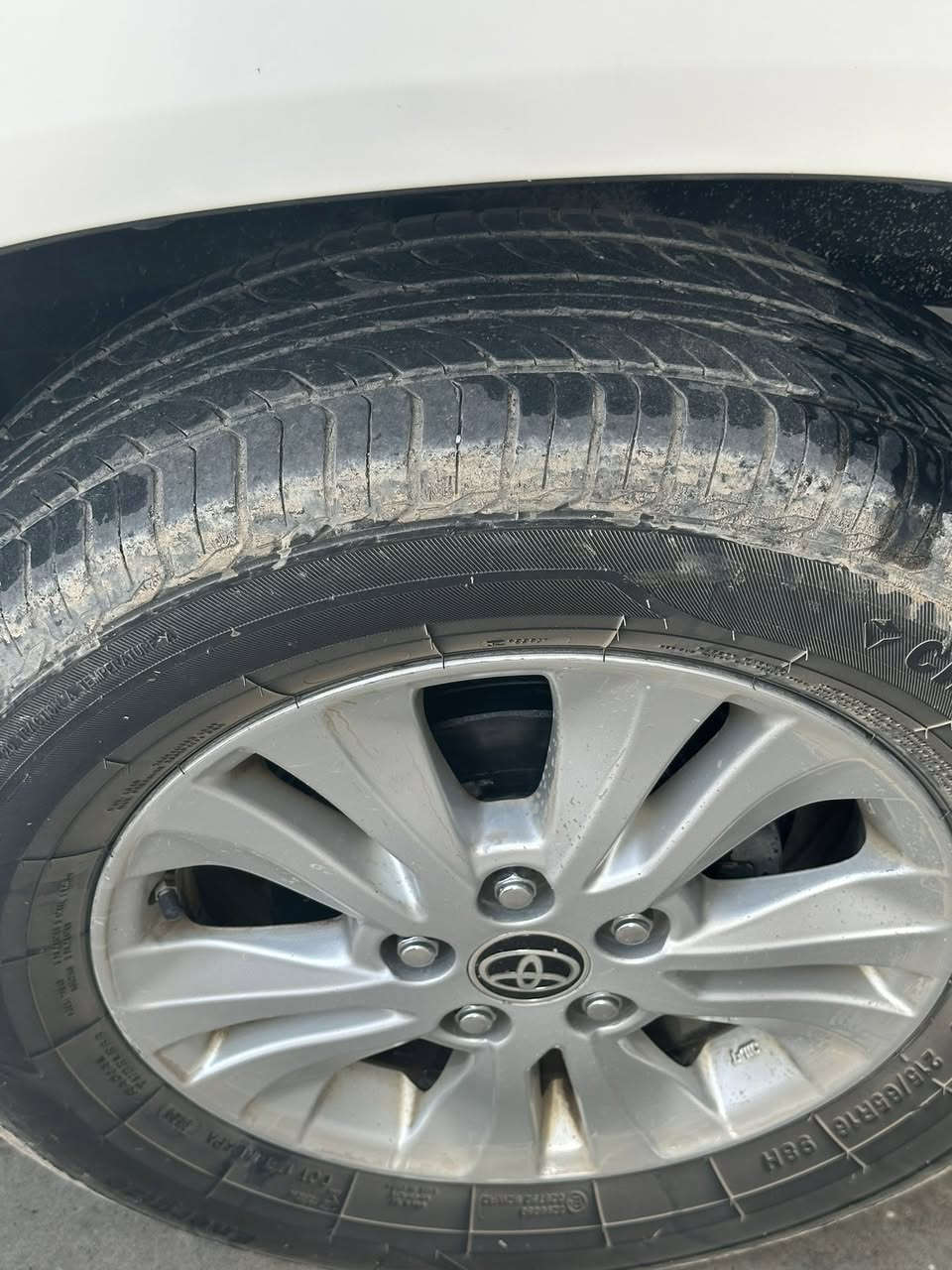 هایلۆکس ٢٠٢٠گیر تۆماتیک  کەفالە حامە بدنو سبخ بدون بارد ماشی١١١ئەلف ***********.     سحر ٢٦٠$. ***********
