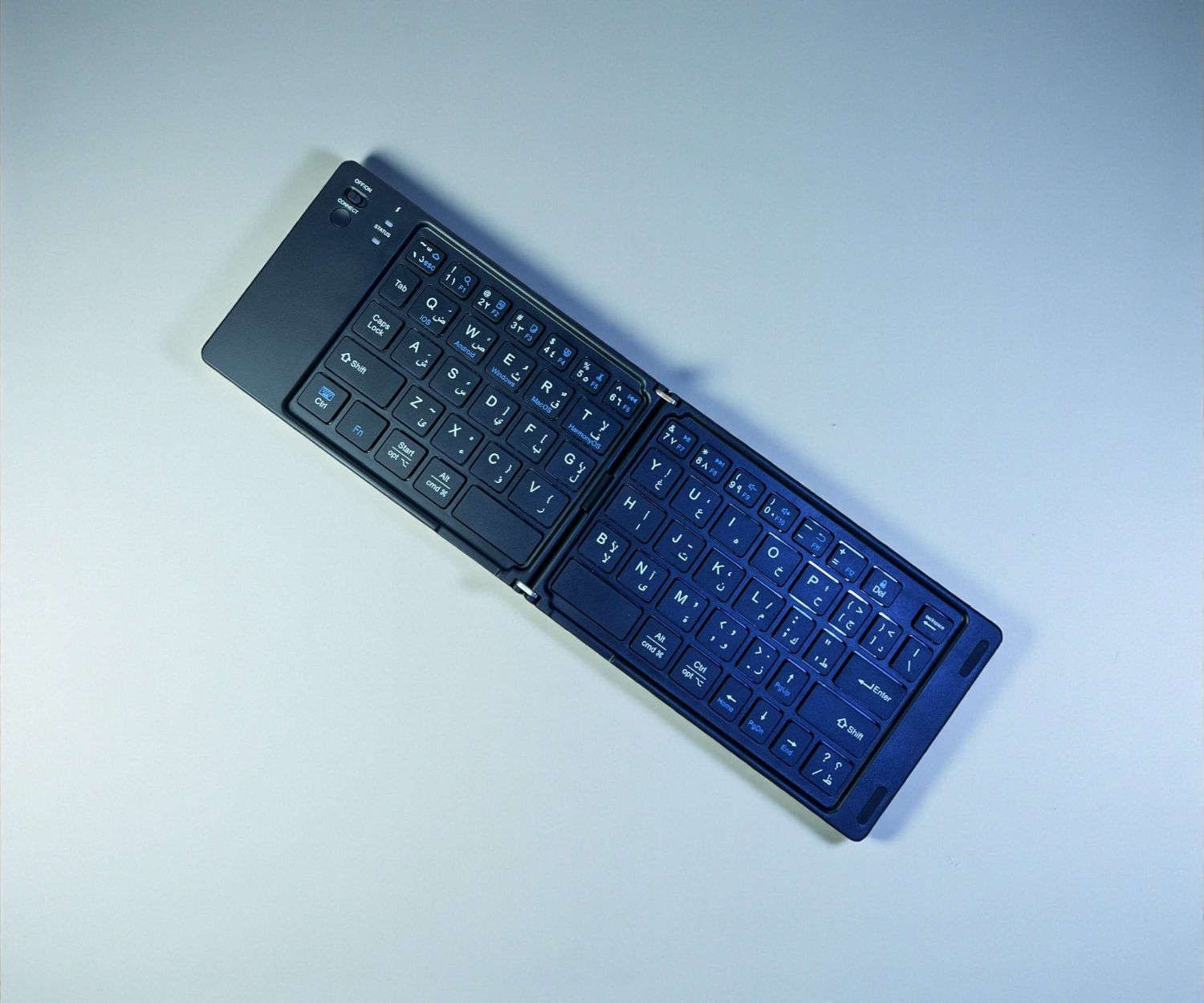 🎯 كيبورد بلوتوث صغير قابل للطي— الحل الذكي للكتابة في أي مكان!

✈️ خفيف وسهل الحمل، يطوي وينفتح بثوانٍ!

📱 يتصل بسهولة مع الجوال، التابلت، واللابتوب عبر البلوتوث.

⌨️ مفاتيح عربية وإنجليزية لكتابة مريحة وسريعة.

🔋 بطارية قابلة للشحن تدوم لساعات طويلة من الاستخدام.

💼 مثالي للسفر، الدراسة، والاجتماعات الميدانية.

🖤 تصميم أنيق وعصري بلون أسود يناسب كل الاستخدامات.

#السعر مع التوصيل 25000


**إذا كنت صاحب هذا الإعلان وتريد حذفه لأي سبب، رجاءا أرسل رسالة إلى الدعم الفني**