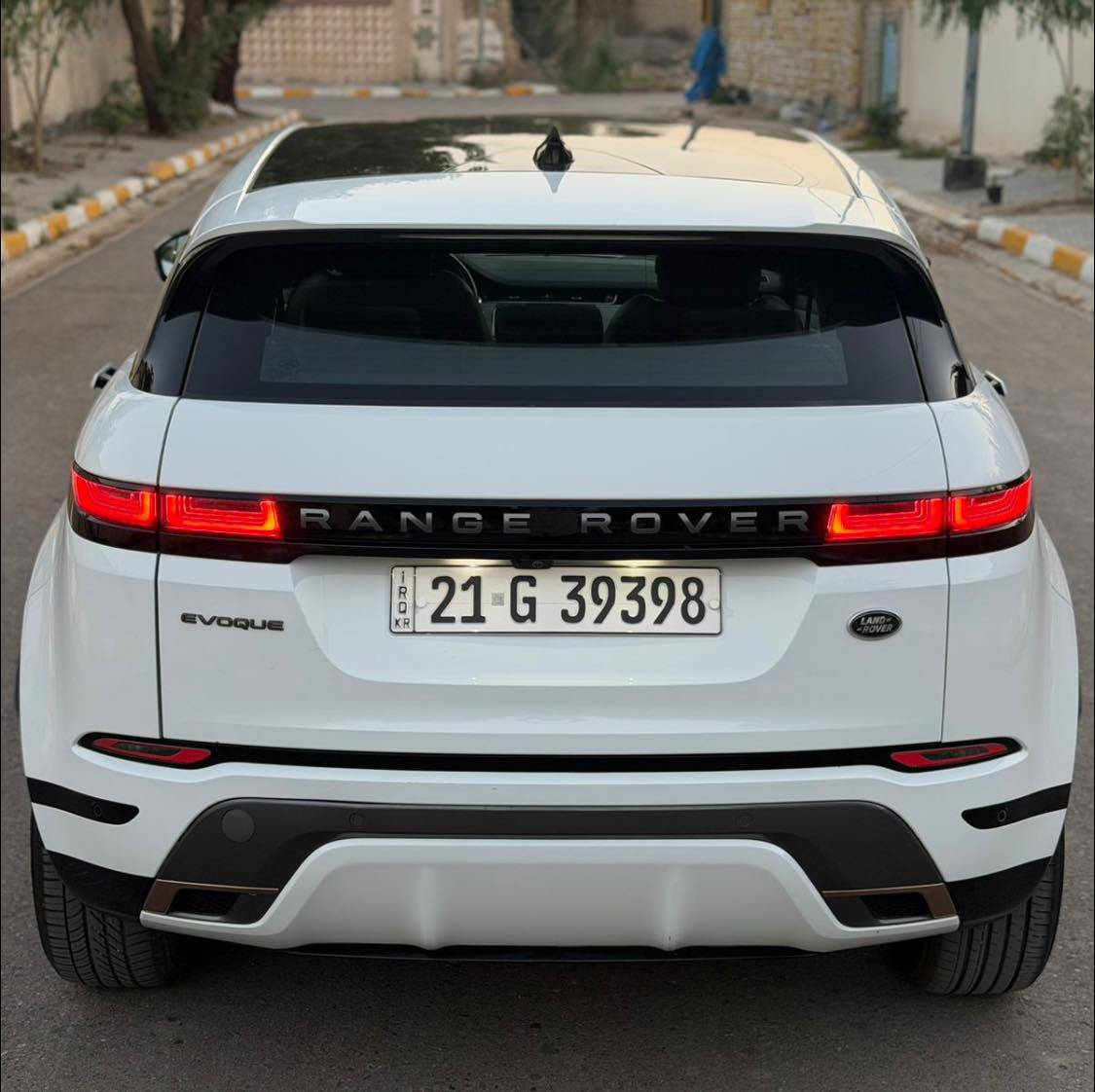 رانج  2023
خليجي روفر ايفوك فول

السياره اول عرض الها بالفيس

 وكالة رانج سليمانية

فئة R Dynamic

ماشية 30 الف كم

محرك 2.0 تيربو 4 سلندر

دفع رباعي دائم – كير 9 نمر

بنوراما سلايد

شاشة كبيرة وشاشة تحكم بالتبريد وأنظمة القيادة

بصمة تشغيل وأبواب

رادارات – فرملة طوارئ – المحافظة على المسار

كامرة – حساسات أمامية وخلفية

مقاعد جلد كهرباء مع تبريد وتدفئة

عدادات رقمية وإضاءة داخلية

تبديل أبواب يمين من الشركة نفس اللون بدون صبغ مع صبغ الدوسة فقط

السيارة بحالة ممتازة وبسمي وكالة عامة

السعر  254مع المجال 

رقم راعيها 

***********
