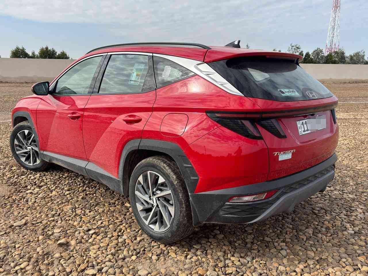 السلام علیکم
توسان 23 رقم بغداد دولي باسمي تحويل ثاني يوم
ماشيه 47 وقابل للزياده سياره فول مواصفات عدا بانوراما
سياره مكفوله عدا بارد بل قبق جنطه وموجود سوناره
السعر 210
 للاستفسار أكثر الاتصال عله الرقم ***********
