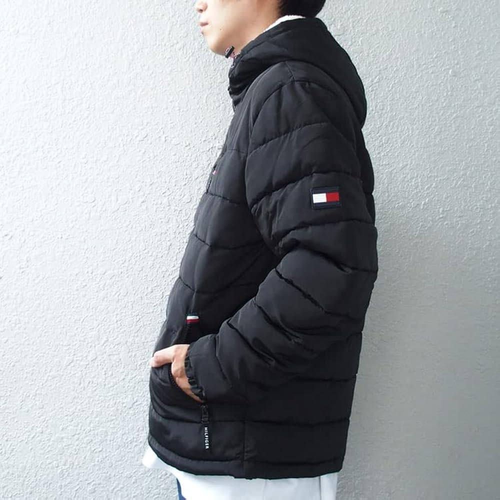 #قمصلة اصلية ماركة تومي هيلفيغر الامريكية صنع فيتنام البلد المنتج الولايات المتحدة الأمريكية 🇺🇸 القياسات المتوفرة .XL.XXL مقاومة للأمطار وقابلة للتهوية القياسات أمريكية حقيقية الكمية محدودة والسعر جدا مناسب الخصم 40%  للحجز والاستفسار مراسلة الصفحة أو الاتصال على الهاتف المخصص  ☎️ *********** العنوان #بغداد العطيفية شارع المحكمة مجاور حلويات القند الفرع الثاني بغداد علي الصالح حي المعتصم قرب #مجمع رويل ستي خدمة توصيل لجميع المحافظات #العراقية. الموقع https://maps.app.goo.gl/FqtTvJQpx51ox84e9.
