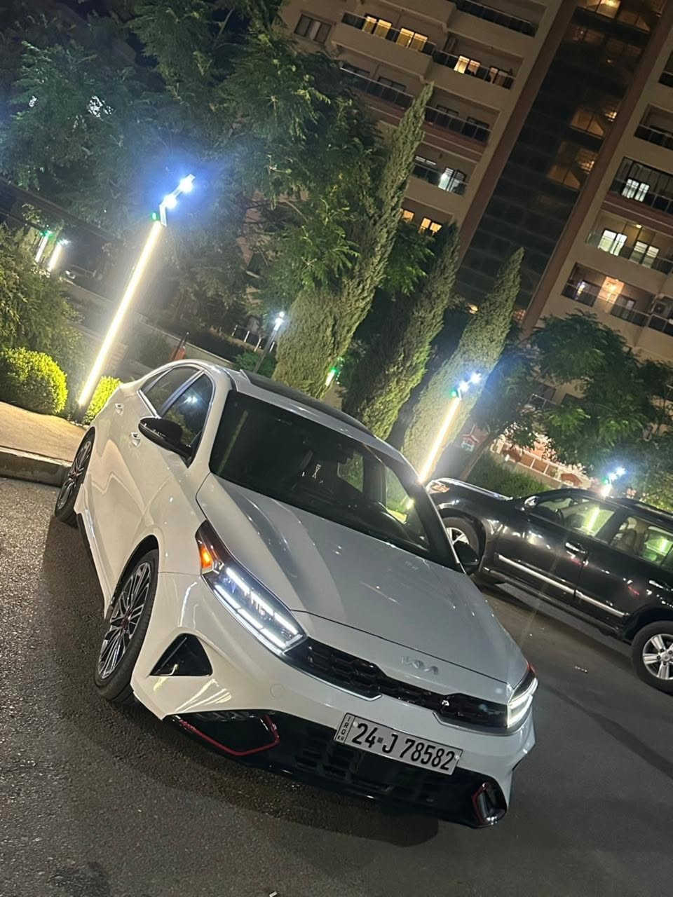 . .                             . 🦅بــــــعـــد الـــســـلامـ🦅. 

Kia Forte 2023 GT 

كيا فورتي 2023   GT 
                                      

                               ( 🎖️  بدون ايرباك 🎖️)

<<<<<<<<<<<<<<<<<<<<<<<<<<<<<>>>>>>>>>>>>>>>>>>>>>>>>>>>

-محرك 4 سلندر 1.6 توربو 
-رقم دهوك 
-ممشى 50 الف
-لون ابيض
سيارة جديدة بمعنى الكلمة 

🔵 السعر  _ طلب السعر في تعليقات الصفحة أو الضغط على زر الواتس اب للرد السريع

0751 145 1702 

                                  🔵 الـــــمـــواصــفـــــات 🔵

🔷كزوز رياضي 
🔶سلايد فتحة 
🔷ويل كب
🔶تبريد تدفئه بالكشنات
🔷رادارت امامي خلفي جانبي
🔶كشنات جلد حضن وعليها ختم gt line
🔷هاندبريك بصمه
🔶ثلاث انظمة قياده
(Eco+Normal+Sport) 
🔷اوتو هولد 
🔶ابواب بصمه
🔷صندوق بصمه
🔶تشغيل عن بعد
🔷بصمة تشغيل
🔶دخول ذكي
🔷لد نهاري
🔶فول تحكمات ستيرن
🔷مثبت سرعه 
🔶تحديد مسار
🔷نقاط عمياء
🔶حساسات خلفيه
🔷كاميرا خلفيه دواره 
🔶شاشه كبيره تدعم ابل كار بلي واندرويد اوتو
🔷تراكشن كونترول 
🔶مانع انزلاق
🔷شاشة اعطال واشارة ترحيب وعرض العطلات وقياس ضغط الاطارات

                                        🔵الـــــــضــــــرر 🔵
جاملخ وبوند بدون دواخل بدون ايرباك 

                              ==========================

 مكان السيارة موصل 

لايك ومتابعة للصفحة ليصلكم كل ماهو جديد ومتميز
شركة إرَم لتجارة السيارات شعارنا المصداقية والثقة

*********** اسيا
***********  عبدالرحمن الخياط
