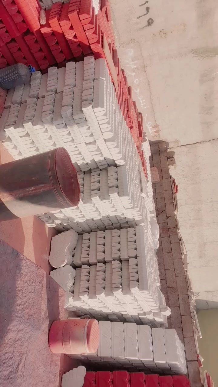 متر 1600 دينار  ***********
