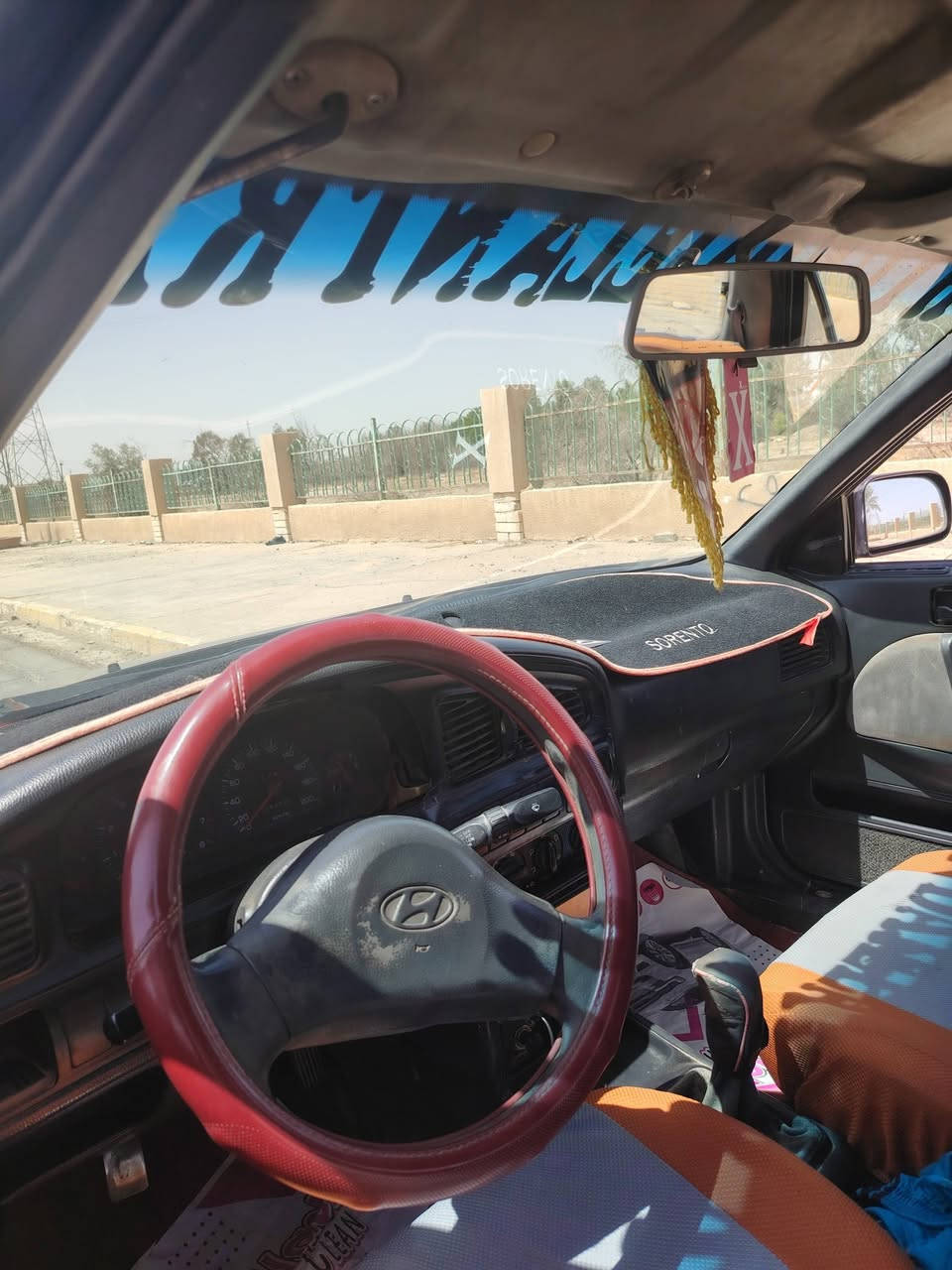 النترا موديل (93) كير عادي رقم بغداد باسمي مشروع وطني تبريد شغال ثلج شرط كير محرك بل شرط لا بخار ولا تنقيص الكهربائيات شغاله كلها مابيها اي نقص شواصي لا خياس ولا كص  صدر امامي خلفي جديد فقط تايرات نص عمر مكانها تكريت عوينات (26) وبيها مجال للطيبين  ( ***********)

