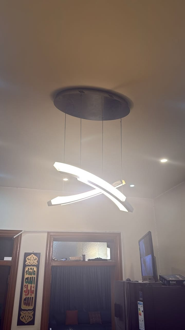 مساء الخير للجميع
غرفة نوم مليون 
ثلاجه ٩٠٠ وبيها مجال 
تخم ٦٥٠
وثريات كولهن ب٢٠٠ 

وباقي تفاصيل على خاص


**إذا كنت صاحب هذا الإعلان وتريد حذفه لأي سبب، رجاءا أرسل رسالة إلى الدعم الفني**