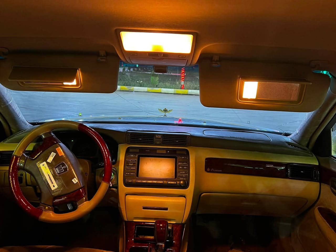 45$ ✅مەلیکە مـوس 2003
کۆدی بۆ کراوە D4 گەورە  گێڕ عەدل 
مۆزی 3 دووگمە پەردە تراکشن و مۆدی ناو بەفر
سەقف و حیزام بەشەرت گێڕ و مەکینە بەشەرت
پێش عەدەسە دوای کریستاڵ 
تبرید سارد و گەرم مەزبووت ئێمپی فایەر مەزبوت
لایت زینۆن چوار تایەی تازە  ویل نەجمە  بێ نوقسانی
گۆڕینەوەش لەسەر دڵگرتن
*********** :- واتس ئاپ 
شوێن : کەلار سمود
