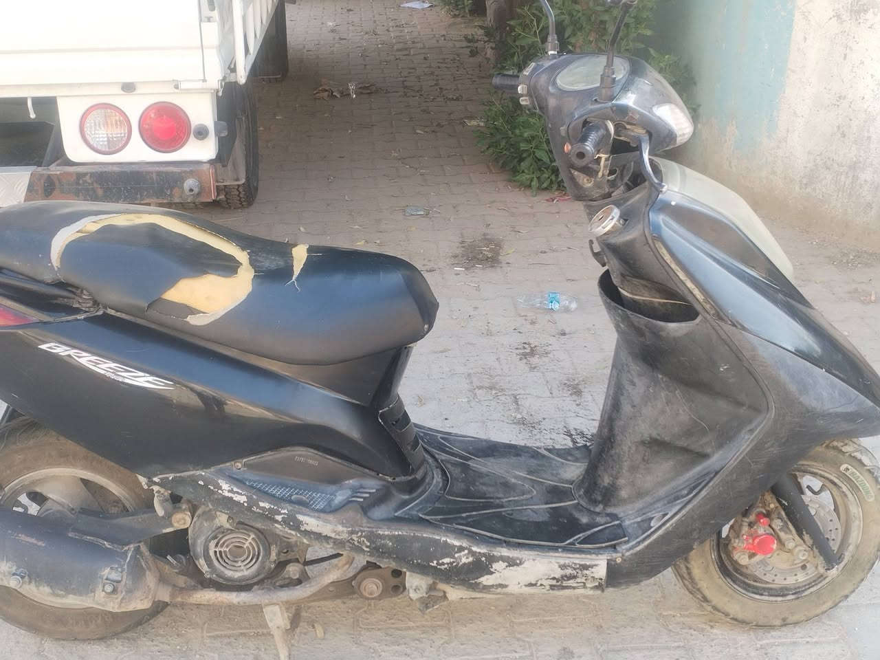 من رخصة مدير الكروب متاح دراجه بريز وتفصيل داخل التصوير رقم موبايل ***********
