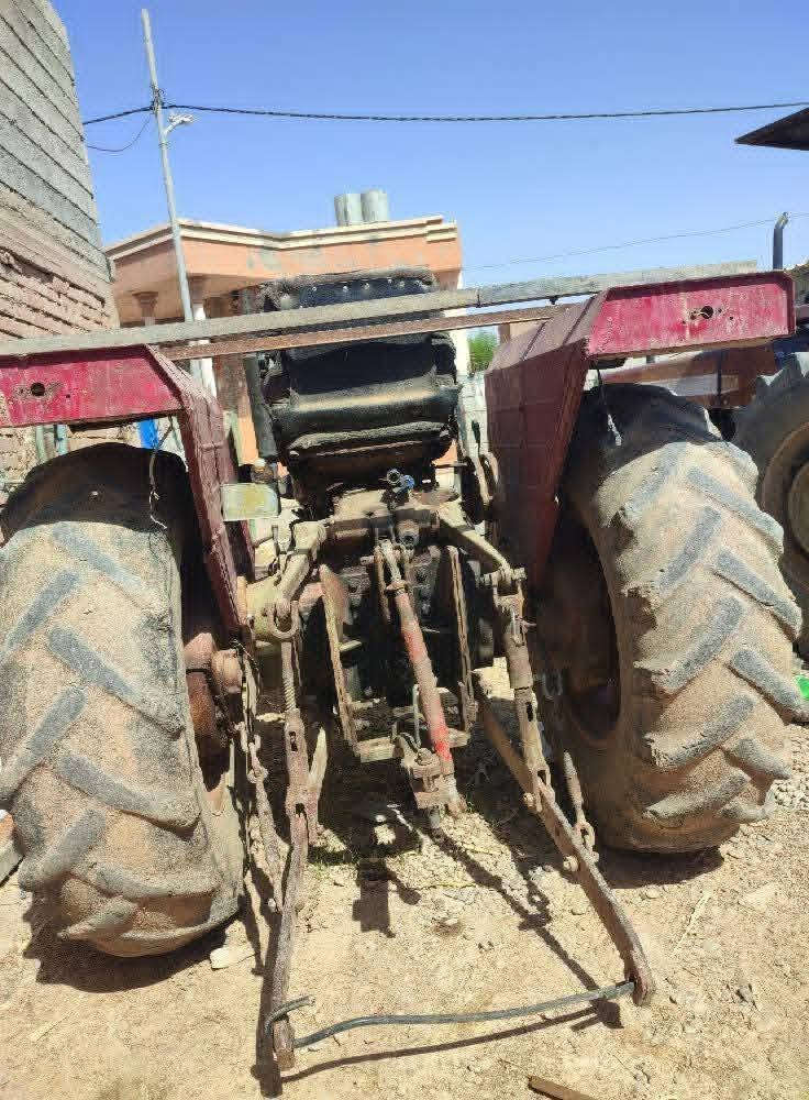 عنتر 71 نضيف محرك مجفت جديد 
تايرات نص عمر پم ونوزل نضيف
نگرة سلف هودرليك شغال
جهاز رفع شغال جهاز تبانة شغال العنوان كركوك ناحية الرياض 
للاستفسار الاتصال على رقم
‏‪***********‬‏
