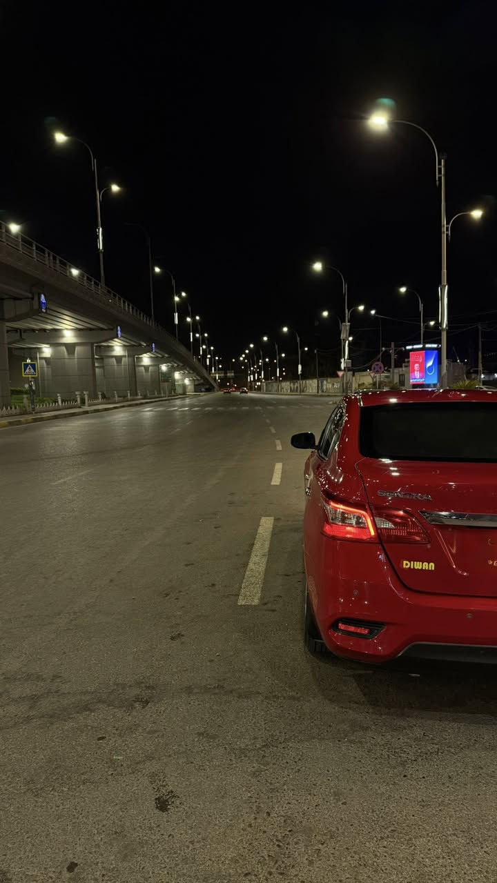 🚗 للبيع – نيسان سنترا 2017
- الموديل: 2017  
- المحرك: 1.8  
- الاستيراد: أمريكي 🇺🇸  
- الممشى: 39 ألف ميل قابل للزيادة  
- اللون: أحمر  
- داخلية السيارة: وضع شركة ونظيفة جداً

✨ المواصفات:  
بصمة تشغيل 🔑  
تدفئة وتبريد ❄️🔥  
فل أوبشن عدا الفتحة  
سنوية جديدة  
هزة جديدة  
رقم دهوك مسطرة

🔧 الضرر سابقاً:  
بونيد + جام لغ + ايربك ستيرن سستم  
وبالعراق صار بيها باب السايق، وباقي السيارة ما متعوبة.

📍 الموقع: الموصل  

📞 للتواصل: ***********  
متوفر واتساب
