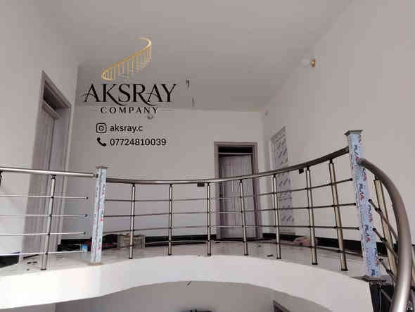 أحد أعمالي المنفذة اليوم في قضاء الضلوعية 
تم تنفيذ محجر ألمنيوم ملتوي لون شمباني 4 خطوط
مع دنگة ألمنيوم مربعة
سعر المتر 45 ألف دينار
*********** واتساب 
*********** واتساب
