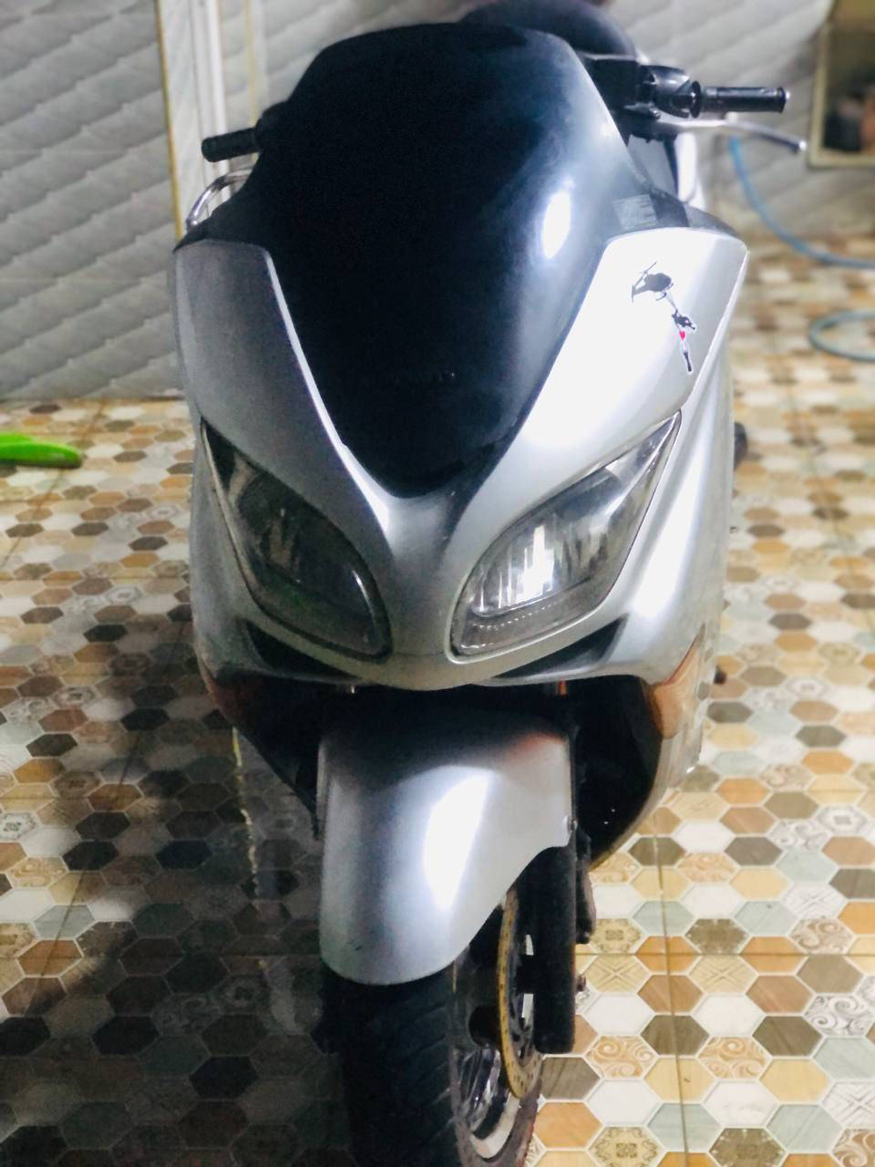 سلام عليكم فورزا08للبيع //مكفوله كهربائيات //مكينه //كير //كفرات تايرات جديد// ستاند كهربائي//مكان ديالى بلدروز سعررررهه٥٢٥ وللشراي سهله بيه مجال ***********
