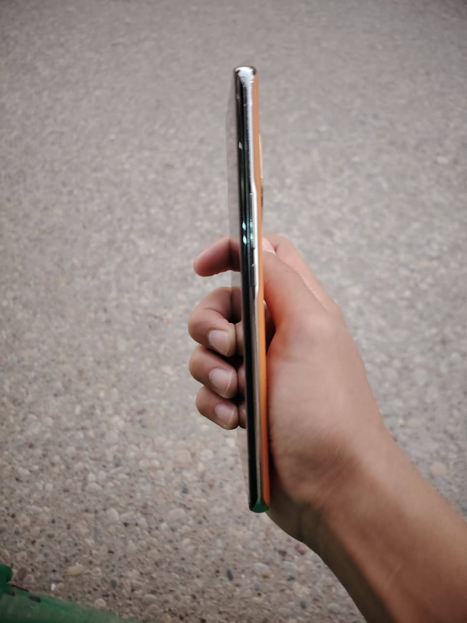 هونر x9b
ذاكره"256 /رام 8
بطاريه5800
معالج/سناب دراكون 6جني 1
السعر/180 بي مجال

ملاحضه/ الجهاز بي كسر بلشاشه وابد ممئثره علمس ولا الوان الشاشه

مكان القطاع قرب الساعه

الرقم/*********** /متواجد اتصال وواتساب...
