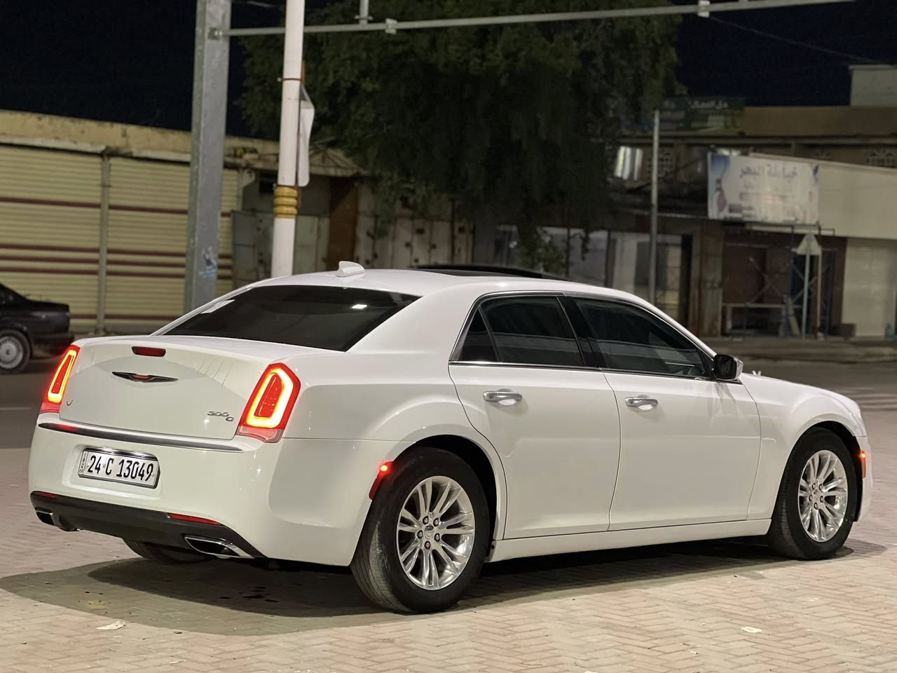 اوباما ٢٠١٥ بلاتينيوم للبيع
📌 الموديل: 2015 – كلين حتى الدعامات
📌 الفئة: بلاتينيوم (فل كامل)
📌 الحالة: ممتازة جداً
📌 الاستخدام: شخصي
📌 اللون: أبيض
📌 الممشى: 165 ألف

✨ المواصفات:
✔️ محرك كير شرط
✔️ داخلية صاج
✔️شفتات ستيرن
✔️ دكمة سبورت S بالكير
✔️ دكمة ترفع (البريك والسكريات)
✔️ نيكل بالستيرن
✔️ نقشة جلد المقاعد (بقلاوة)
✔️ تسخين وتبريد الكلاصات
✔️ شاشة كبيرة + كاميرا خلفية
✔️ بصمة تشغيل
✔️ تسخين وتبريد المقاعد
✔️ فتحة سقف
✔️ نظام مانع الانزلاق
✔️ تخم تاير نظيف + نكسن 
✔️ السيارة نظيفة وجاهزة للفحص

💰 السعر: 260 ورقة وبيها مجال للجادين فقط
📍 مكان السيارة: تكريت
📞 رقم الهاتف: ***********
