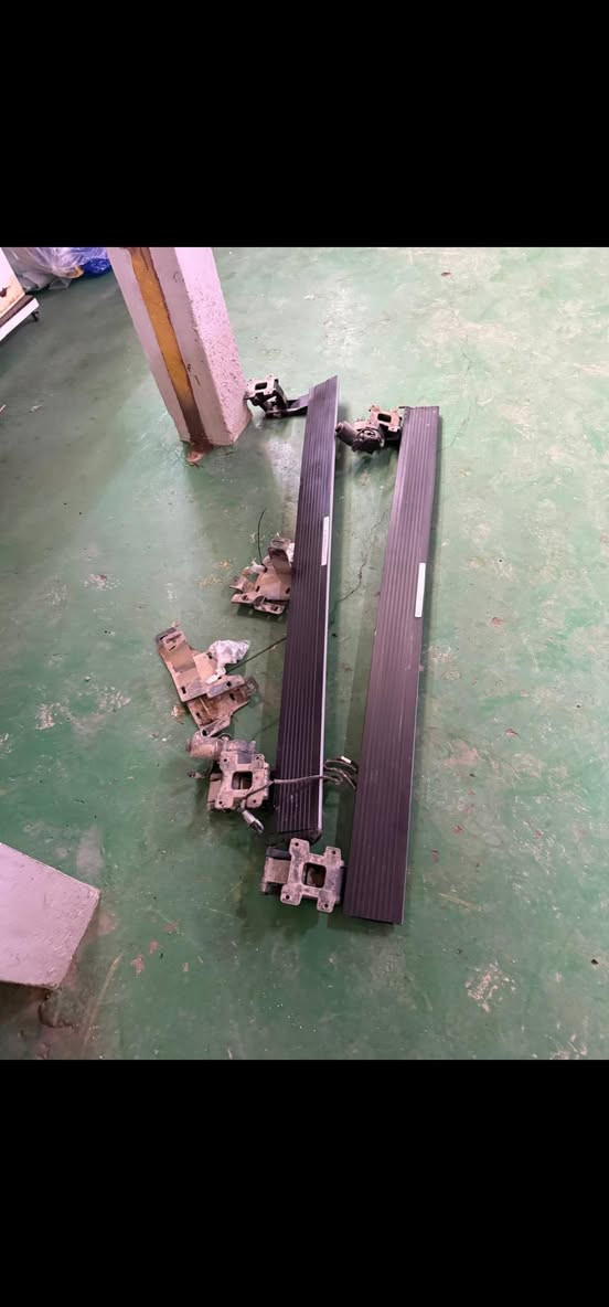 السلام عليكم اخوان
متوفر دوس كهربائية مستعملة للبليسايد 
اجن بالسيارة  من كوريا  
السعر ٣٥٠  دولار قفل 
للاستفسار  ***********
