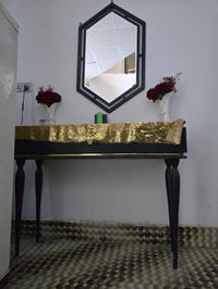 طاولة • طاولات • ديكور منزلي • اثاث مستعمل • طاولة نظيفة • للبيع