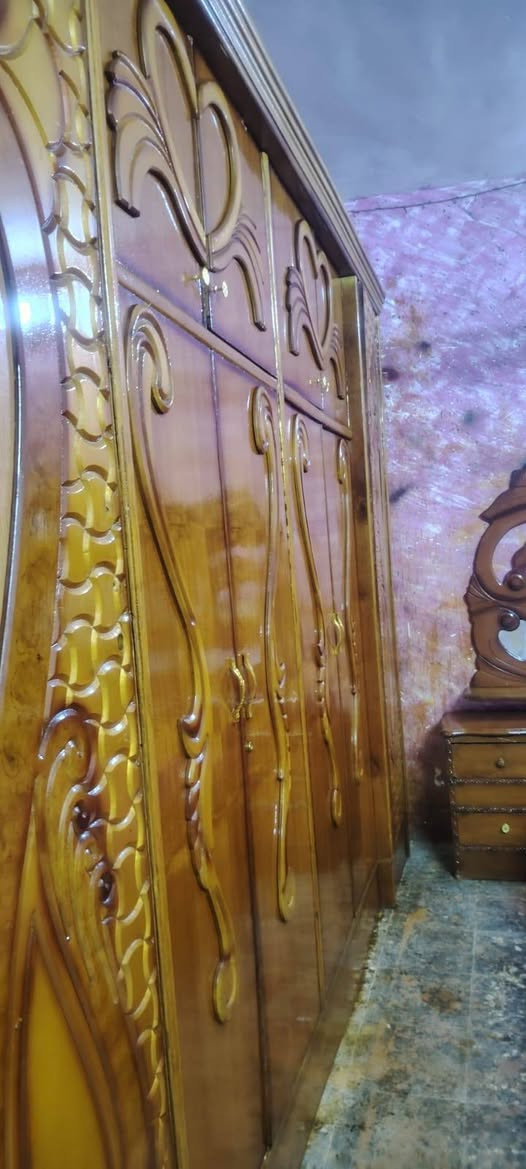 غرفه صاج 6ابواب ملحق السعر 500 ألف  بيه مجال بسيط المكان الحسينيه الراشديه بغداد يوجد توصيل بل اجره ‏‪0774 056 3447‬‏
