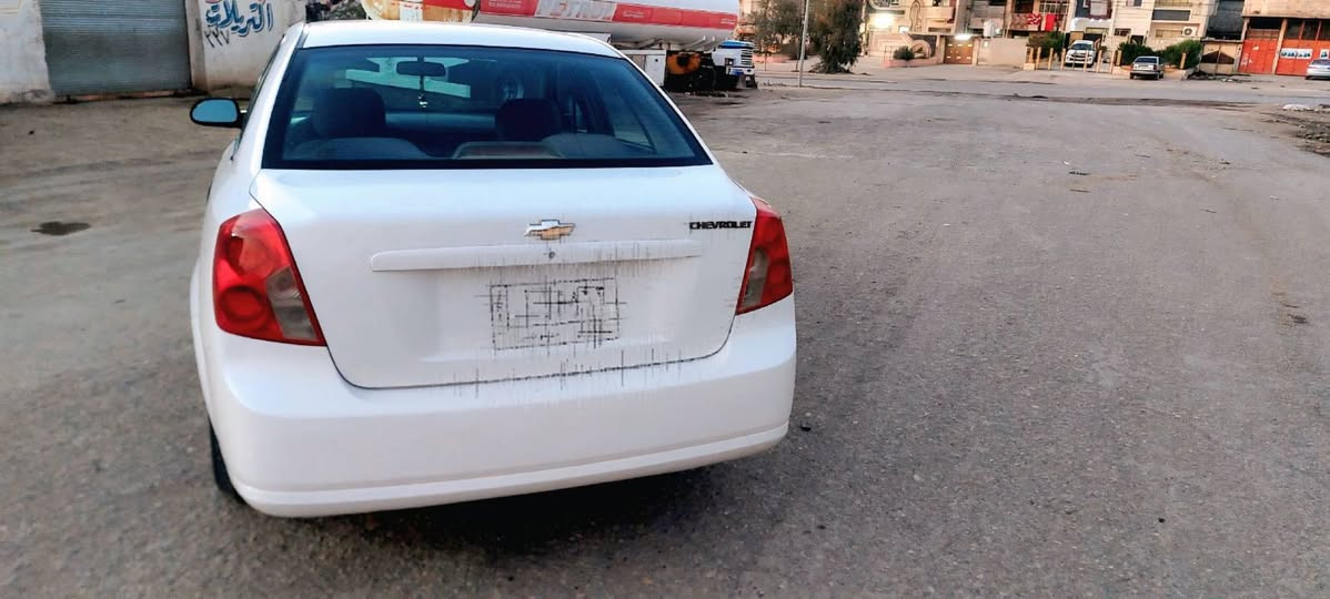 أوبتره 2004
سيارة كلين بدون حادث . بيها ملاحظات بالبارد 
محرك مامفتوح وكير شرط 
ماشيها 250 km
سيارة بأسمي رقم نينوى الماني 
***********
