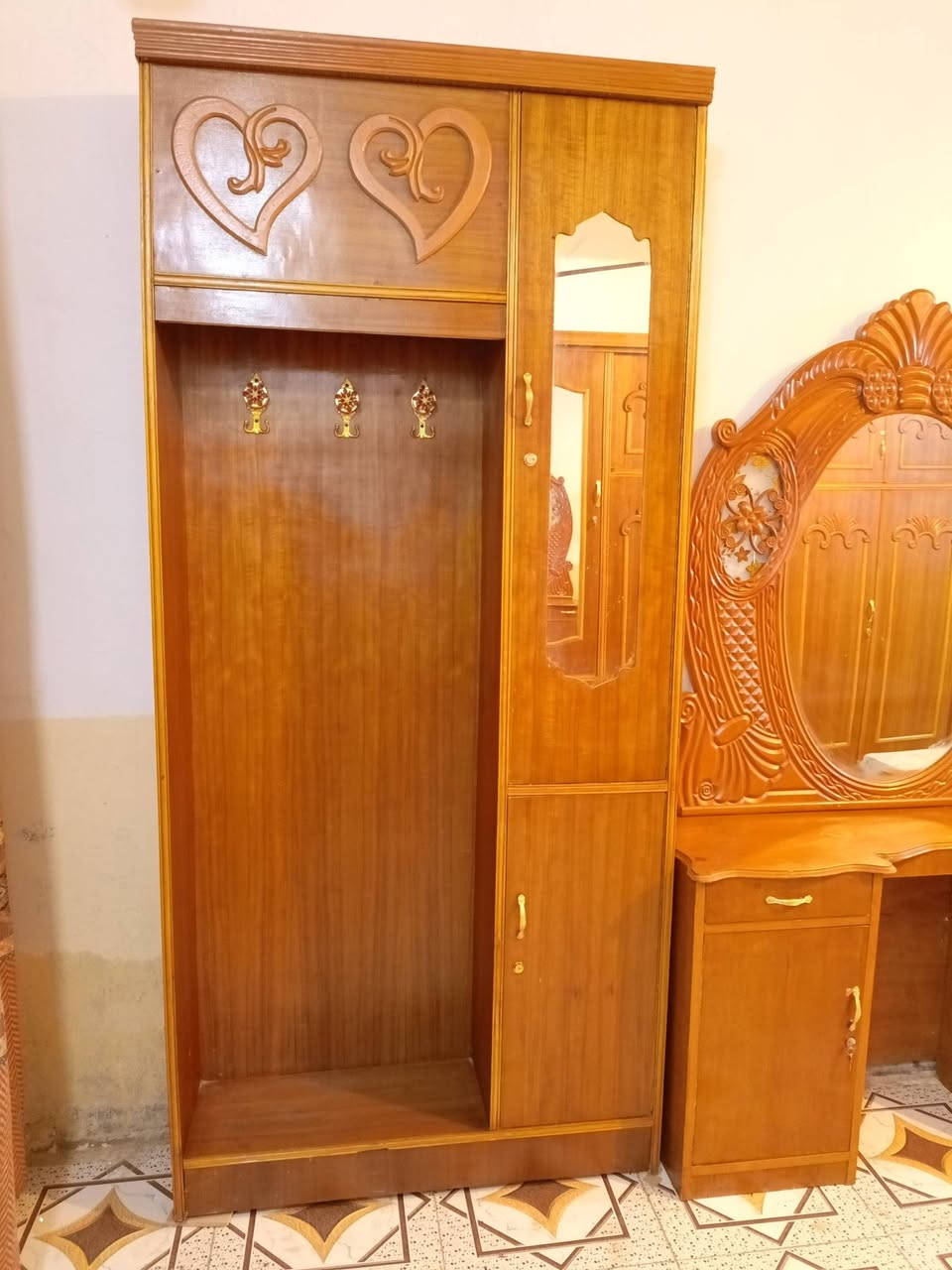 غرفه صاج مستعمله 6 ابواب طابقين نضيفه وجاهزه
بابل قضاء القاسم (ع) لسعر خاص توصيل لايوجد

  لرقم ***********
