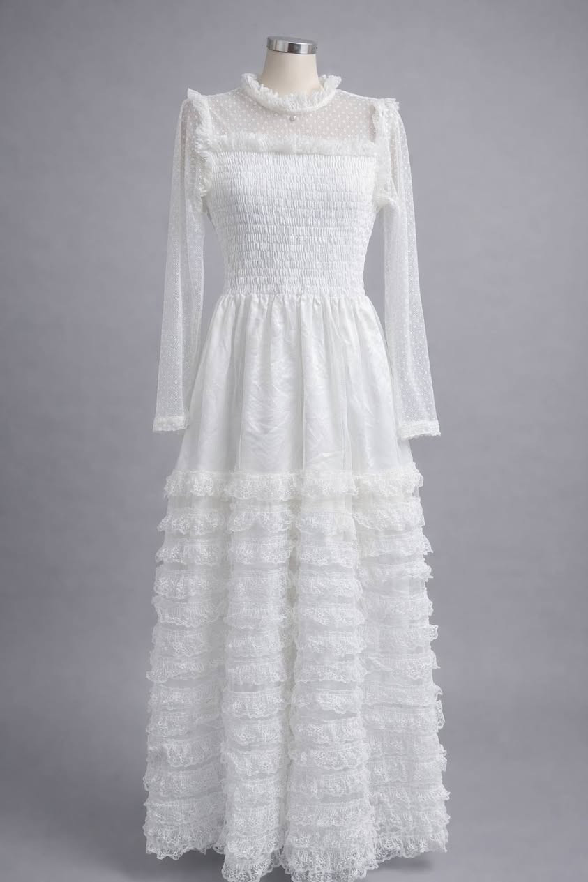 السلام عليكم 
هاي فساتين للبيع ملبوسة لبس قليل جدا
وكلش نظيفات ومابيهم مشكلة لا حرك ولا مشكوكات او شي
الاخضر اطول من الصورة بشويه بحيث يغطي الركبة ويلبس اعمار المراهقة 
الابيض يلبس حتى وزن ٦١ و ٦٢ لان كله لاستيك بالصدر وكلش نازك باللبس
والي تحب اصورة الها بعد صور تدزلي خاص
الفستان الاخضر سعره 5 آلاف
الفستان الابيض سعرة 7 آلاف
متوفر توصيل داخل الرفاعي والاسعار بيها مجال بعد


**إذا كنت صاحب هذا الإعلان وتريد حذفه لأي سبب، رجاءا أرسل رسالة إلى الدعم الفني**