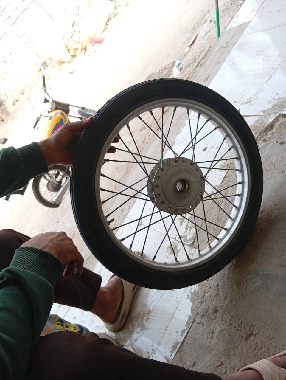 ويل امامي  جاهز ويل و تاير و جود جداد
السعر ٢٥


**إذا كنت صاحب هذا الإعلان وتريد حذفه لأي سبب، رجاءا أرسل رسالة إلى الدعم الفني**