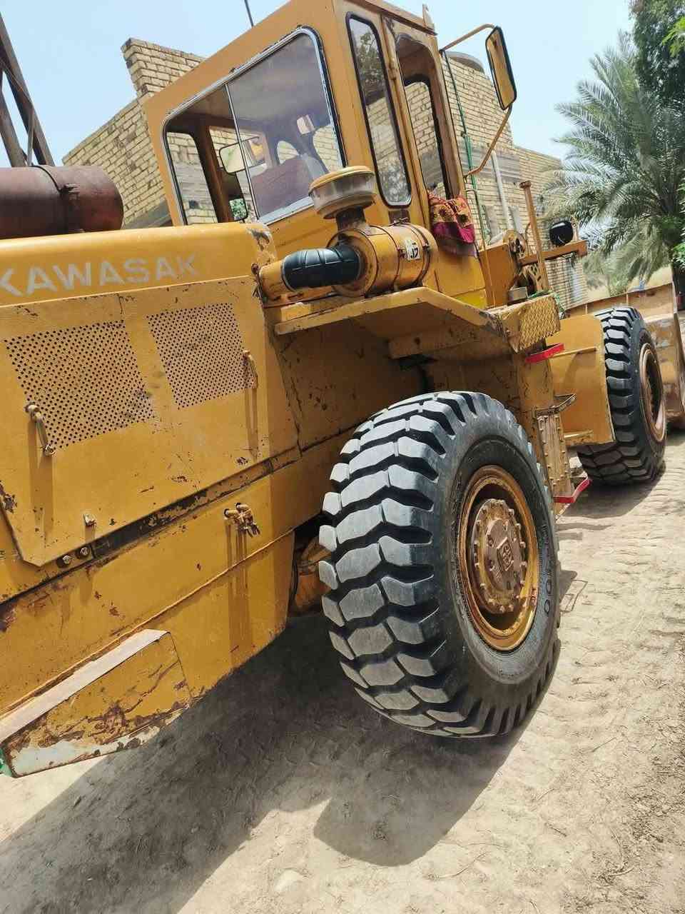 شفل كاوسكي 70B  موديل 85 سنويه باسمي ل2030  بيها مكينه ازوزه مكفوله من مكينه وكير ومضخات واكسل وصواني وكيله مكينه مال جناي وعلى ايدنا تخم تاير جديد مكينه جديده حيل   مكانها بابل الشوملي 

للاتصال ***********
