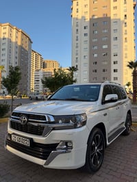 لاندكروز GXR • ٢٠٢٠ • بدون صبغ