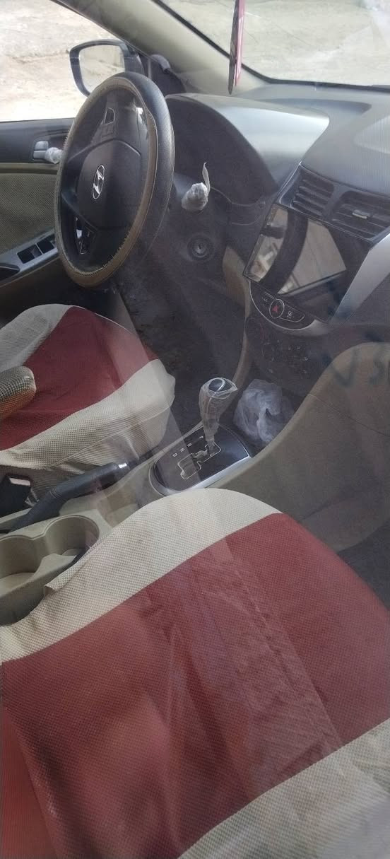 اكسنت مديل ١٤ بيه مكانات مجورده بيه رشات صبغ قليله بدون اي ضربه محرك ١٦٠٠ قطرتين اشاير مري سنويه لل٢٧ نجف ابو صخير سعره ٧٥ وبيه مجال ***********
