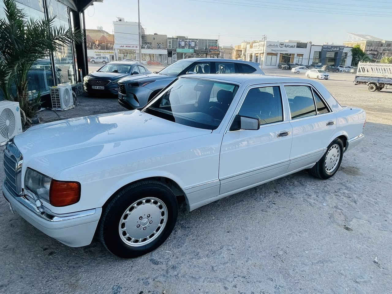 يالله السلام عليكم 
مارسيدس رئاسي 1991 دبل هورن دبل مروحه غرفه كهرباء برده كهرباء سلايت طكتين جكات تصعيد تنزيل تبريد ثلج  وبيه خير من الله سياره تخبل السعر خاص مكان نجف الأشرف 
للاستفسار الاتصال 

***********
***********
