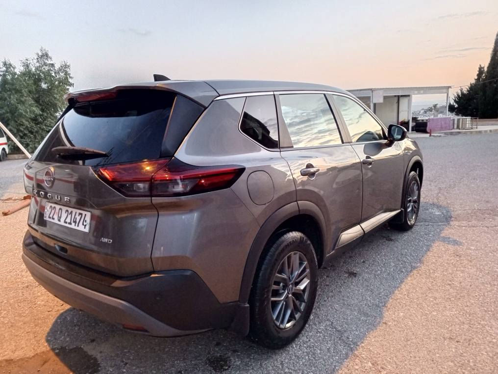 ڕۆگ2022
Sبە سمە شغال ڕادار شاشە کامیرە دە بڵ اکسل 6مۆدی لێخوڕین کامر ڕادار تحکم ستێرن 
دووپارجە ی سبوغە بێ ژووڕێ بێ ئێرباگ بی شوختو جاڵ 
مکینە15 تۆربۆیە زۆر اختسادە
ڕە قە مو فە حیو هه زە نوێ یە 
پێشو پشت کە پس دە عامیش بیلادە
*********** كويسينجاك, أربيل
