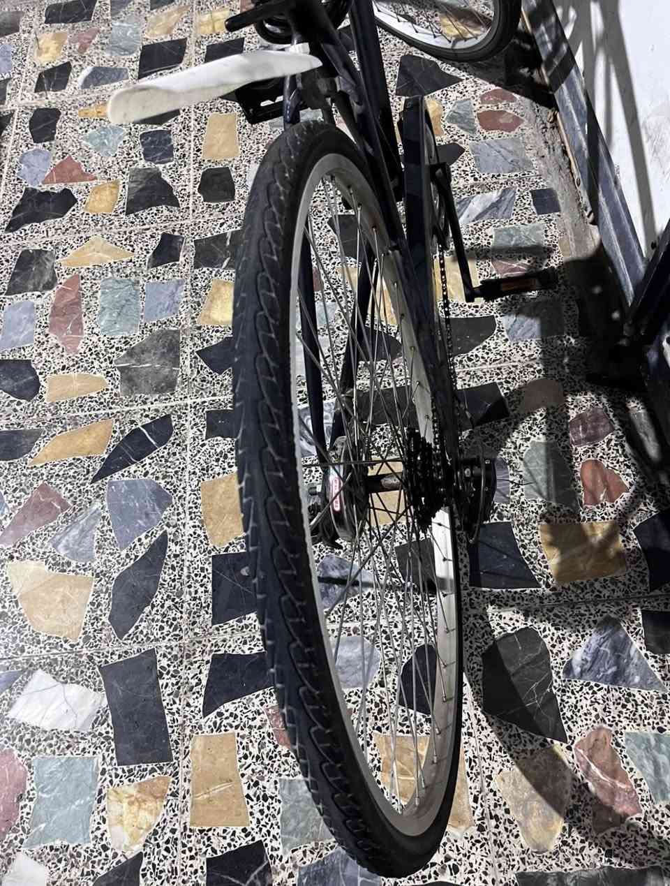 بايسكل ياباني للبيع فقط
شركة maruishi اليابانية
نوع APASCH 
حجم 27.5
حساس امامي من شركة maruishi 
بايدرات اصلية maruishi 
صينية زنجيل maruishi 
جاملغات امامية و خلفية 
ستاند جانبي 
مكان تكدر تخلي بيه سلة إذا تحب تشد له 
كير 6 سرعات خلفي 
جوب جدد 
صينية اصلية maruishi 
 اضافات :
قفل اصلي نسختين
ستاند موبايل يتحمل طسات و ثقل
عداد سرعة + مسافة + وقت + معدل السرعة و السرعة القصوى
اربع ملصقات بلادية يابانية + تحذيرات تدل على ان البايسكل مسجل باليابان 
مستخدم بالعراق قليل
السعر 150 الف 
الشراي يتفضل خاص او واتساب *********** 
مكاني الكرادة
