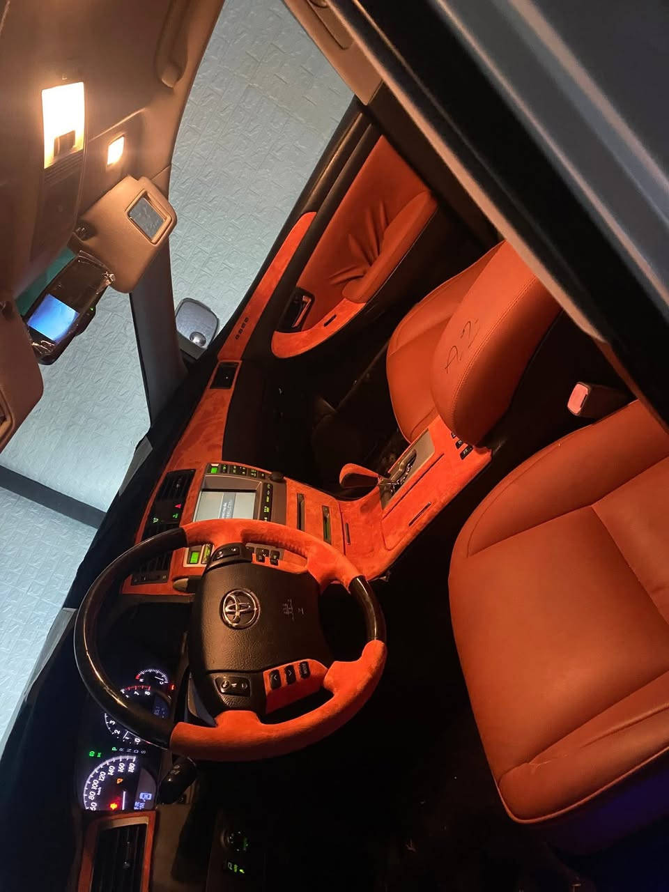 MAJESTA بڕاوە 😴📦
‎بە ناوی خوای گەورە

2005📦✅

ناو قەیسی شتی تایبەت ،پشتو پێش کامێرە

‎مواسەفات ٥ دوگمەیە  

Absبیلاد بە شەرتت

‎گێڕوو مەکینەو کارەبایی بە شەرتی ١٠ فیتەر‎

‎٥ بەسمە   ھەر ٤ کوشن کارەبا  سەلاجە ٦ سیدی و دیڤیدیGPS کامێرا سوکان کارەباو خەزن  ٣ پەردەی بیلاد ئاوێنەکانی دەخەوێ لەگەڵ کردنەوەی سەیارەکە ئاوێنەکان دەبێتەوە لەگەڵ داخستنەوە ئاوێنەکان دەخەوێتەوە

‎لایتی ناوچەی کوێر واتە لەگەڵ سوڕانی سوکان لایتەکانی دەسوڕێت دەبڵەکانی ھەواویە ئیش دەکات بەشەرت بە دڵی خۆت بەرزی و نزمی پێ بکە سنوق شەفت  گێڕ عادی و تۆماتیک سەیارەکە ٢٥٠ی مەسروفی تێدا نیە ٤ تایەو ویلی مایباخم تازە بۆ کڕیوە یەک گڵۆپ لەناو داشبول پێ نیە سەیارەکە بیانوو بڕە بەس

***********📞

***********📞
