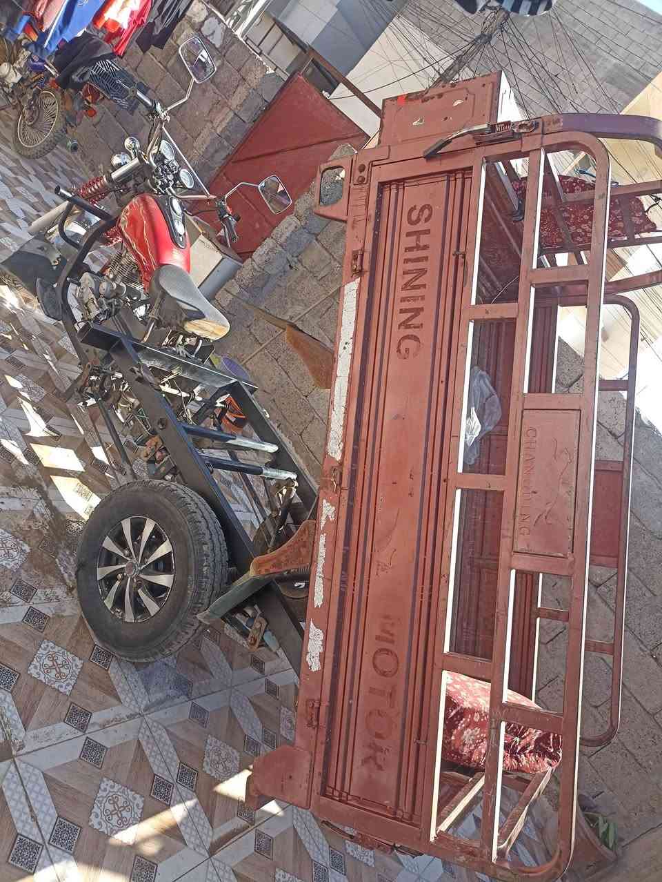 سلام عليكم ستوته مرقمه رقم وسنويه  للبيع موديل 2018 مكينه 2018 مكينه ما مفتوحه بس مفيلسه  الشاصي شرط بس بودي يرادله جماليه ستوته كدام العين  كلشي بيها شرط وايرمنيه كلها شغاله من تاير للتاير وشرط نكره سلف رقم *********** السعر خاص او اتصل او واتساب
