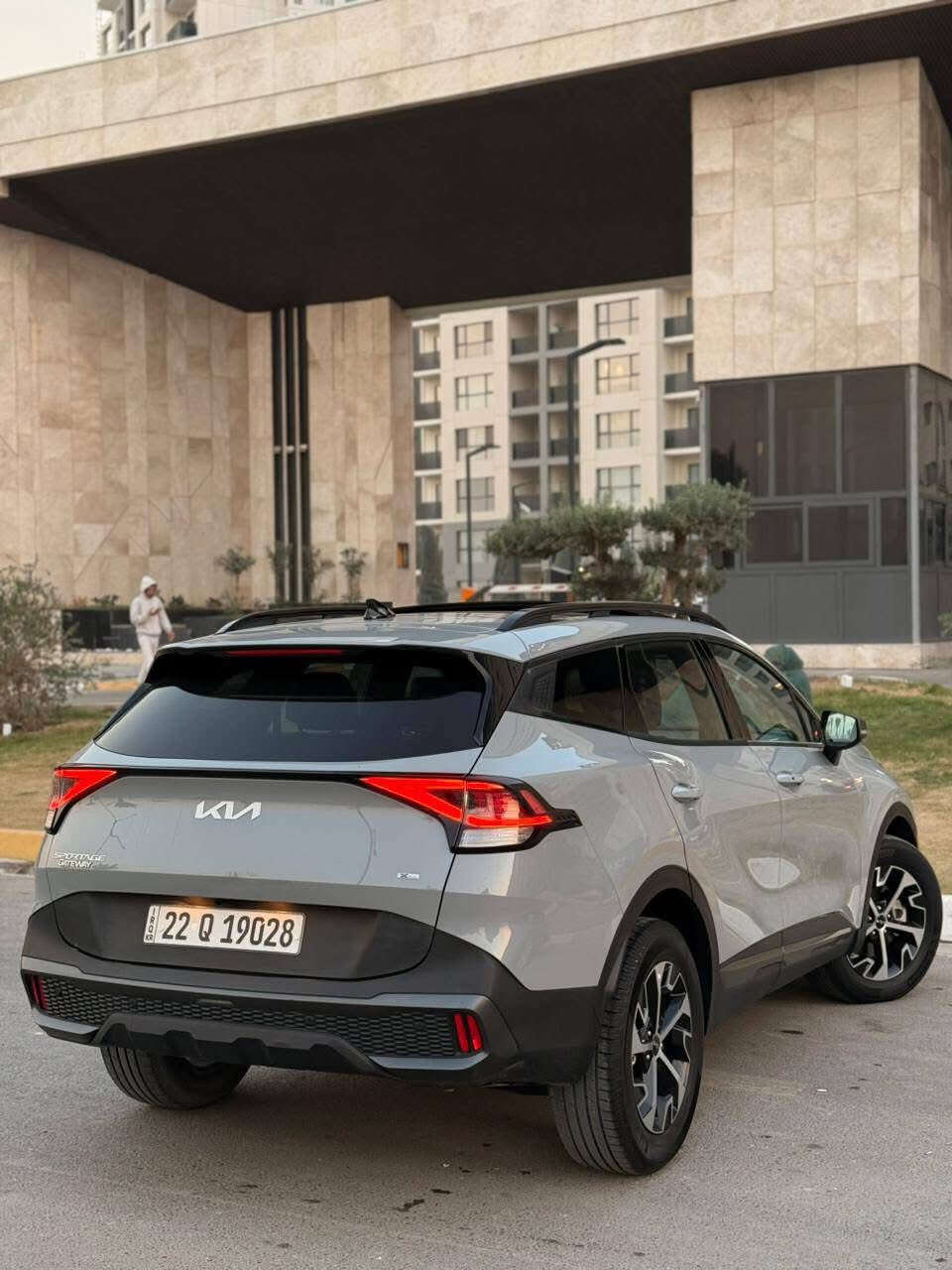 2023 Kia Sportage X Line
‎ماشية ٢٢ الف   
‎بدي لارج
‎فول للاخير
‎ بانوراما
‎فورل ويل  

فول موصفات 
‎بصمه  تشغيل عن بعد 
‎صندوق كهرباء
‎  شاشة كبيره لمس متصلة 
‎كاميرا دوارة 
‎رادارات ٣٦٠/ رادار امامي وجانبي وخلفي
                                      مقاعد جلد كهرباء ، تدفئة 
                                    إنارة داخلية متغيرة ٧ ألوان 
                                                  اربع وضعيات قيادة 
                                             اوتو ستوب ، اوتو هولد 
‎نزول منحدرات                                                
‎.تبريد قطعتين  
‎.نقطه عمياء
‎قيادة ذاتية وتحديد مسار
 
السعر ١٩٥ 
***********
