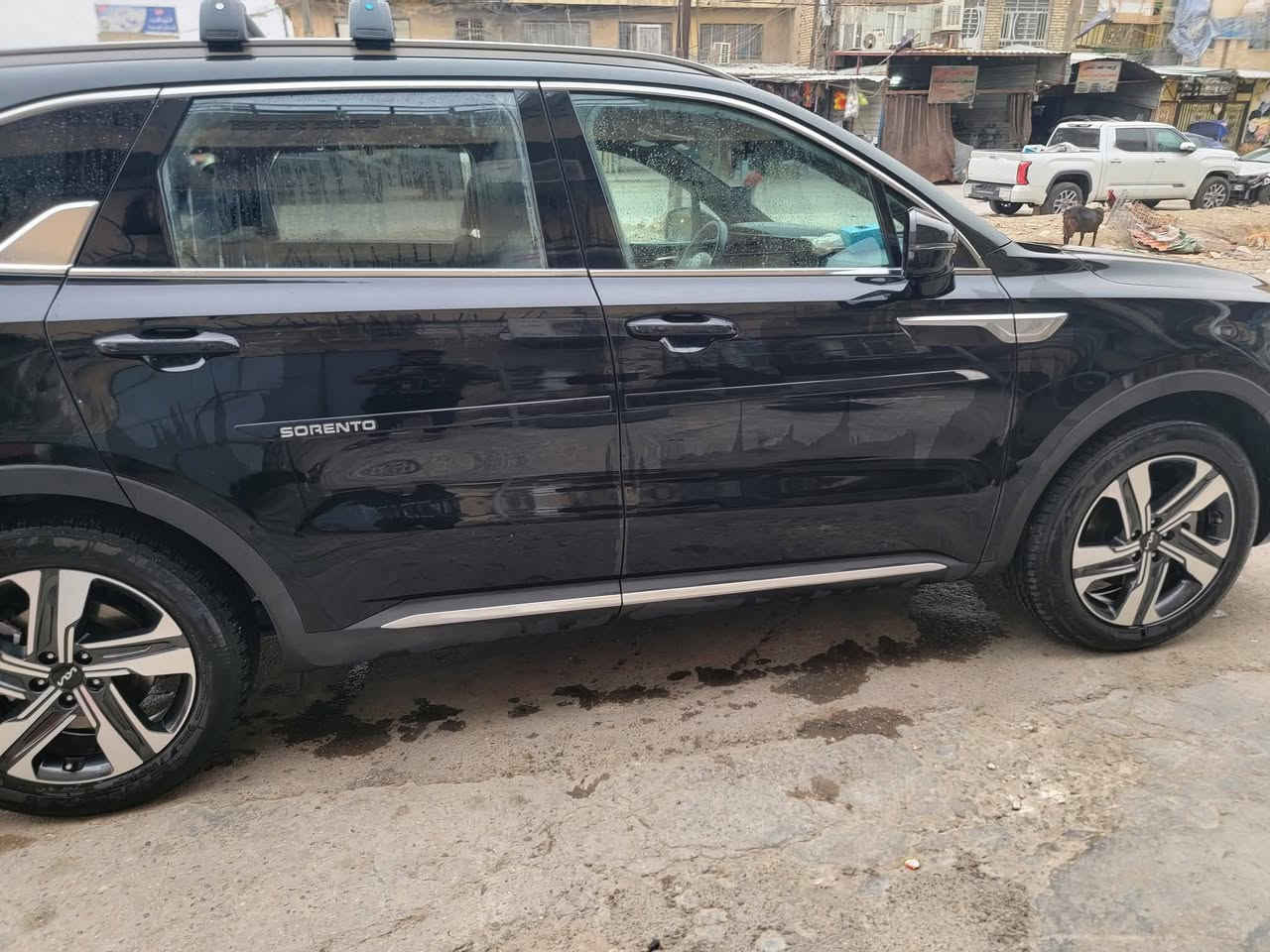 السلام عليكم 
سورنتو هايبرد 
موديل : 2023  وارد امريكي تبديل قبق جنطه  شواصي مكفوله بدون ايبراك. 
الفئة : Sxp برستيج برو أعلى فئه 
لون اسود 
—————————
1- شاشة كبيرة للتحكم في الايعازات
2- ستيرن هزاز مع الكامرة خلفية في وضع R   وتنبيه عند الانعطاف. 
3- كير ماوس  
4- فتحة سقف بانوراما 
5- السيارة 7 راكب كشنات خلفية VIP. + تدفئه كشن الخلفي. 
6- تحكم ستيرن
7- شفتات بالسترين للقيادة السبورت  
8- كشنات جلد كهرباء الامامية 
9- المازدات فول  3عدسات زينون ابيض الاصلي مع الاشاره 
10 - خمس كامرات محيطيه 
11- محرك كهرباء + بانزين ٤ سلندر تيربو ( قوة + اقتصادية ) 
 12- تدفئة وتبريد بالكشنات 
13-اشارة ترحيب ضوئية بالابواب 
14- نظام اطفاء ذاتي
15- قياده ذاتيه بالطرق الخارجية 
17- مانع انزلاق ABS 
18- رادار امامي مانع اصدام
19- المرايتين تحكم كهرباء
20- إشارات بالمرأتين 
21- حساسات خلفيه وامامية 
22- تشغيل عن بعد 
23- أربعة انضمة قياده 
24-  مداخل USB حتى بالكشنات الخلفية
25- شاحن لاسلكي
27-السياره  ماشيه 39 الف كيلو 
 28-نوع الضرر قبق جنطه مبدل بدون دواخل وشواصي 
29- السعر220
30- هاتف ***********
رقم بغداد بأسمي

