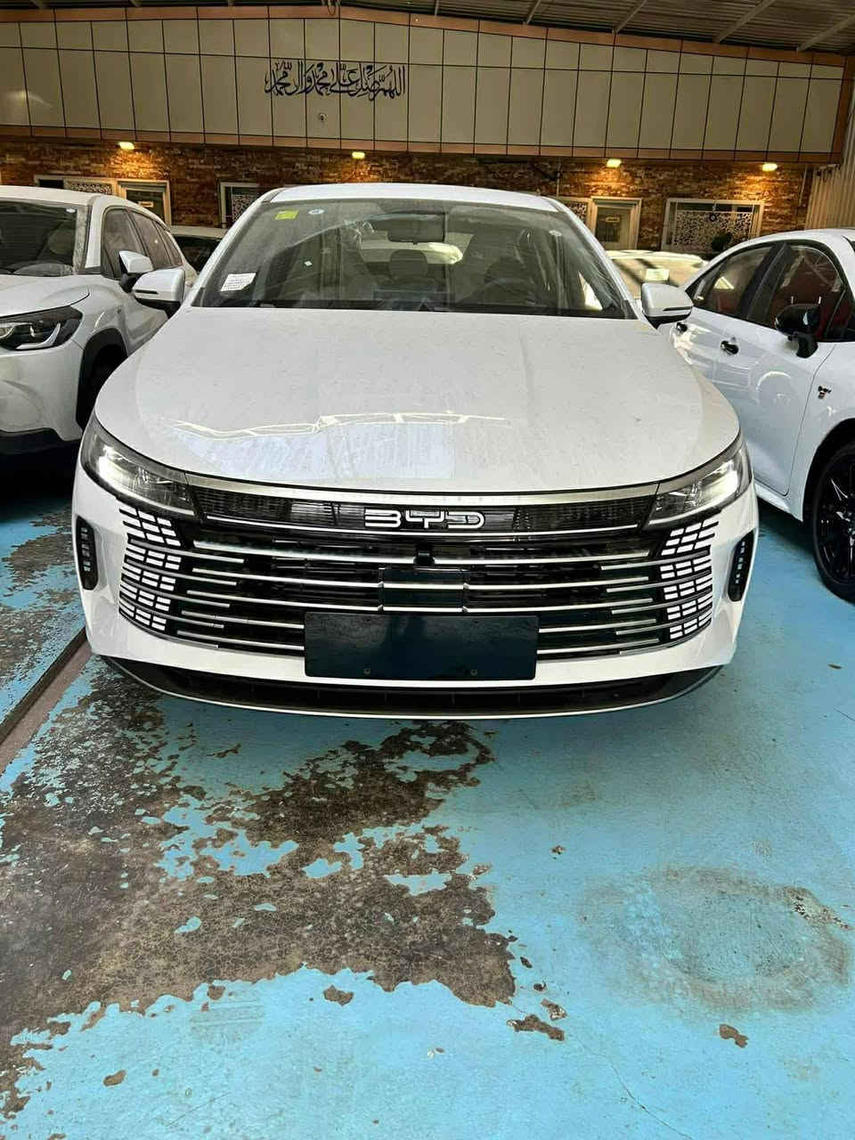 السلام عليكم بي واي دي ديستروي زيرو موديل ٢٥ رقم بغداد مثبت لوحات باسمي تحويل مباشر معروفه مواصفاتها السياره بالكوت مركز المدينه السعر ١٣٥$ ***********
