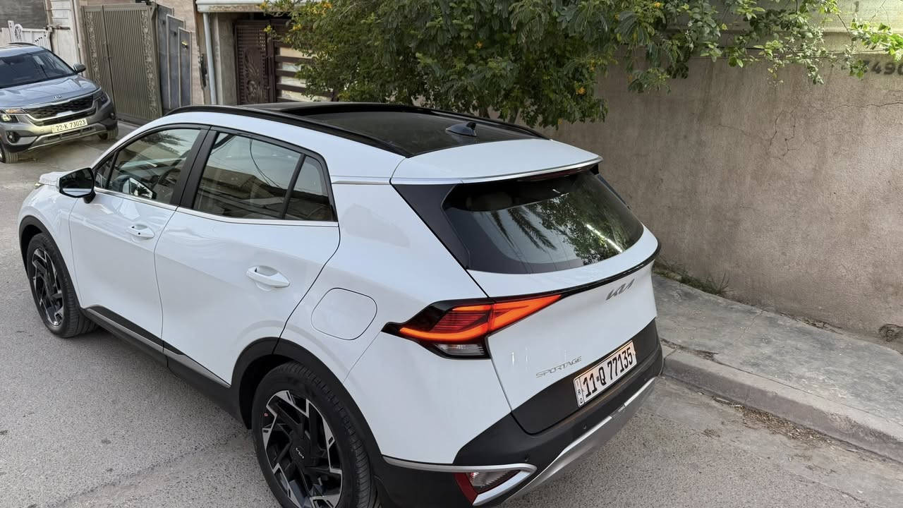 سبورتج فوللللللللل موديل 25 جديده جدآ كفاله عامه ع وضع شركه
موصفات 
بنراما 
جنطه كهرباء 
تحكم ستيرن 
تدفئه ستيرن و كراسي 
كشنات جلد كهرباء 
شاحن 
مري شفط 
تبريد شاشه
اريل نفكيشن و شاشه كبيره لمس 
كامره ع بغ 
رادار جانبي 
قياده ذاتيه 
وبعد بيه موصفات 
السعر 238 مجال بسيط 
مكاني بغداد حي الاعلام 
رقمي ***********
