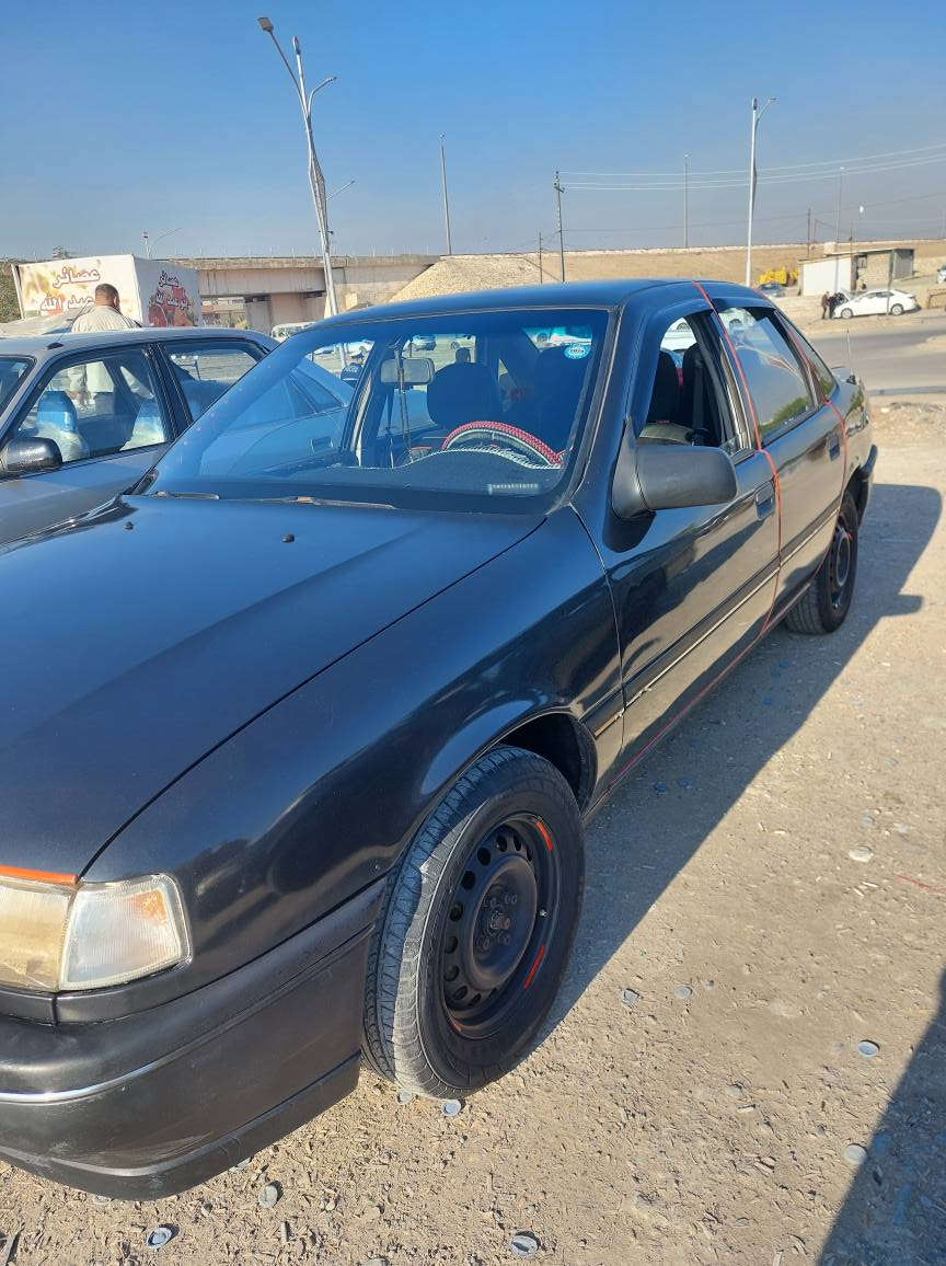 سيارة موديل ٩٠ شمالي بسمي تحويل ثاني يوم 
سيارة صبغ عام  كير وكينة بشرط حجم ٢٠ 
بطاقة بانزين موجود سعر ٣٨ ورقة 
*********** كركوك, العراق
