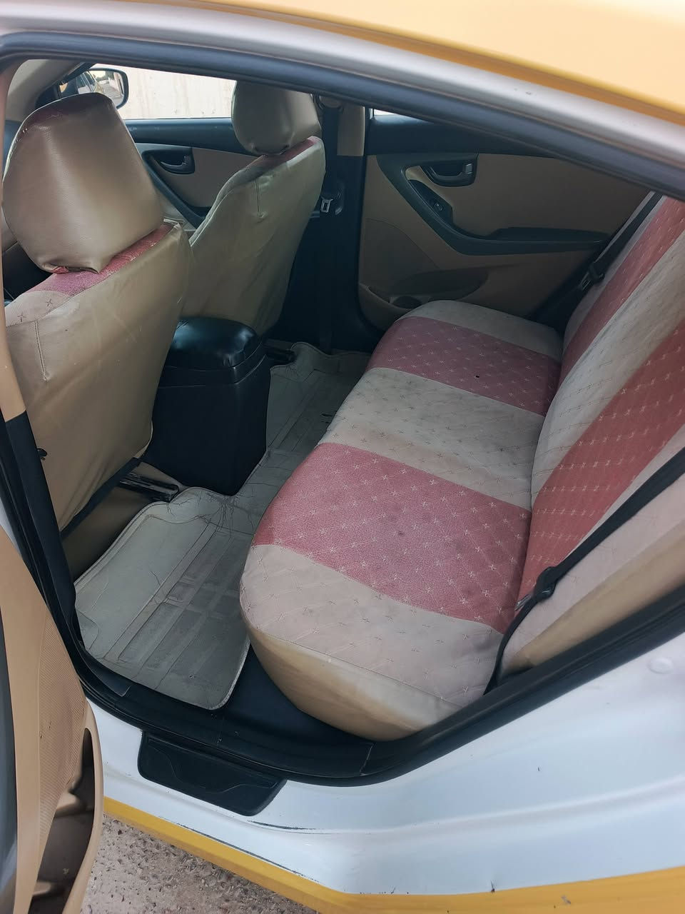 من رخصة مدير الكروب
النترا خليجي ٢٠١٣
رقم واسط مكفولة من الضربة والتبديل 
كير ومحرك مكفول ١٦٠٠ 
تبريد تدفئة شغال 
كهربائيات شغالة 
صدر خلفي امامي جديد 
تحكم ستيرن جهتين 
العنوان واسط كوت مركز المدينة بأسمي شخصيا 

للتواصل الاتصال على الرقم 
***********
