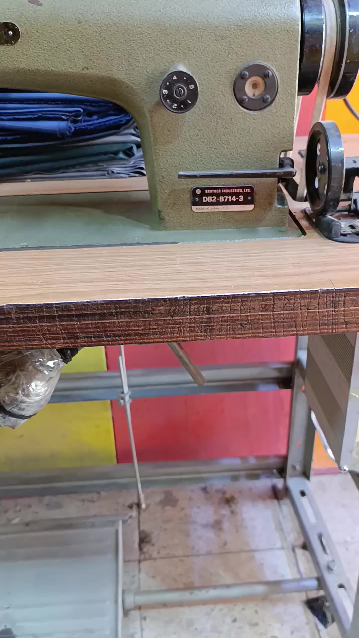 ماكنه خياطه براذرز ياباني للبيع ماطور إلكتروني كهرباء سحب صفر العنوان البياع الأولى مقابل كوفي شوب حيدر الكعبي أبو مصطفى الخياط سعر ٣٥٠ ألف نظيف جدآ نفسها معامل عليها سوق الهندي شارع الرشيد ٥٠٠ أو أكثر راح أترك الخياطه


**إذا كنت صاحب هذا الإعلان وتريد حذفه لأي سبب، رجاءا أرسل رسالة إلى الدعم الفني**