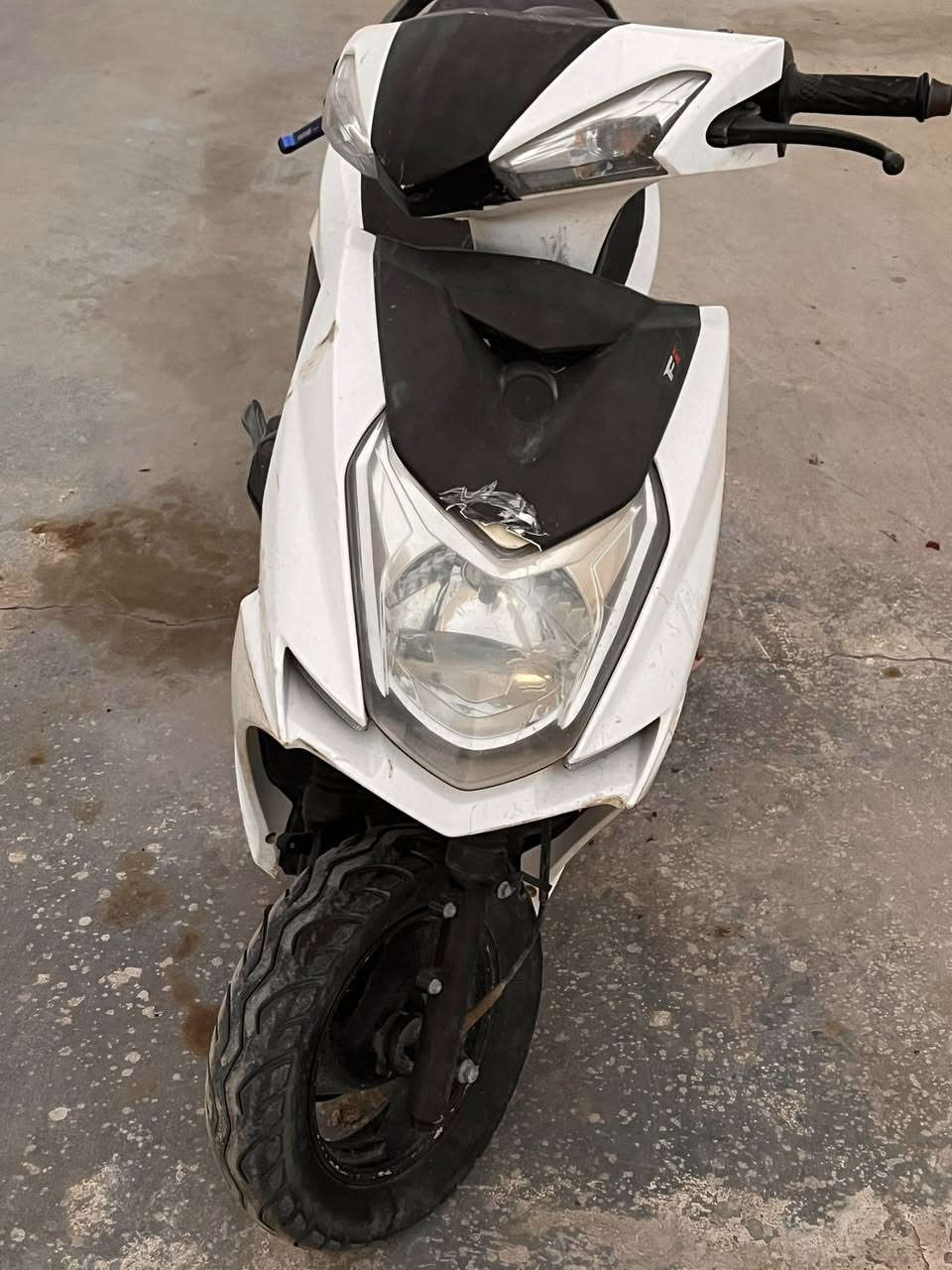 دراجة سكنز للبيع كلشي بيها شغال كابريته جديده  
الموقع كربلاء الحسينية  
متواجد فيس و ***********
